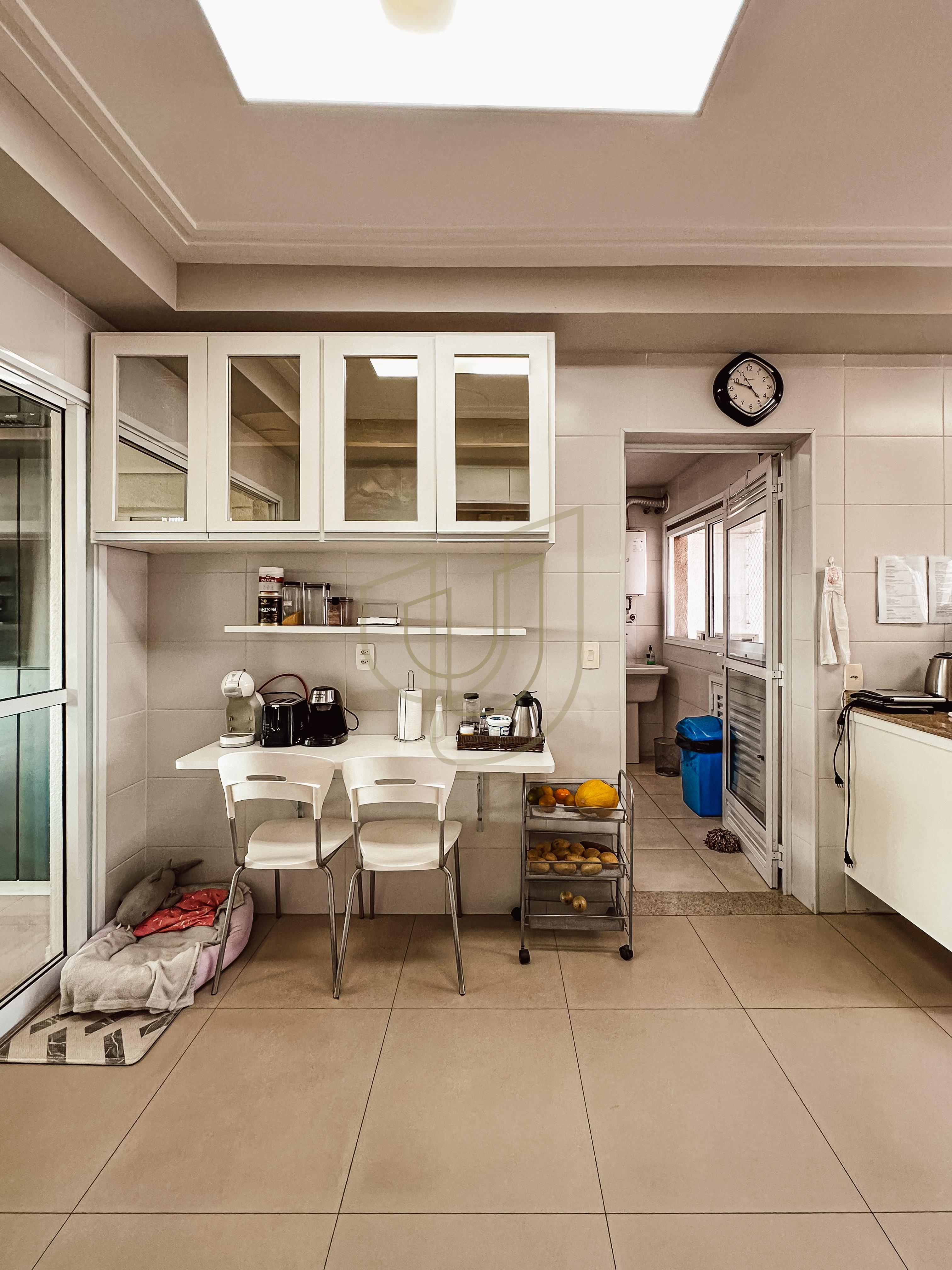 Apartamento com 4 Su&iacute;tes no Helbor Belvedere Avenida São João São José dos Campos - 