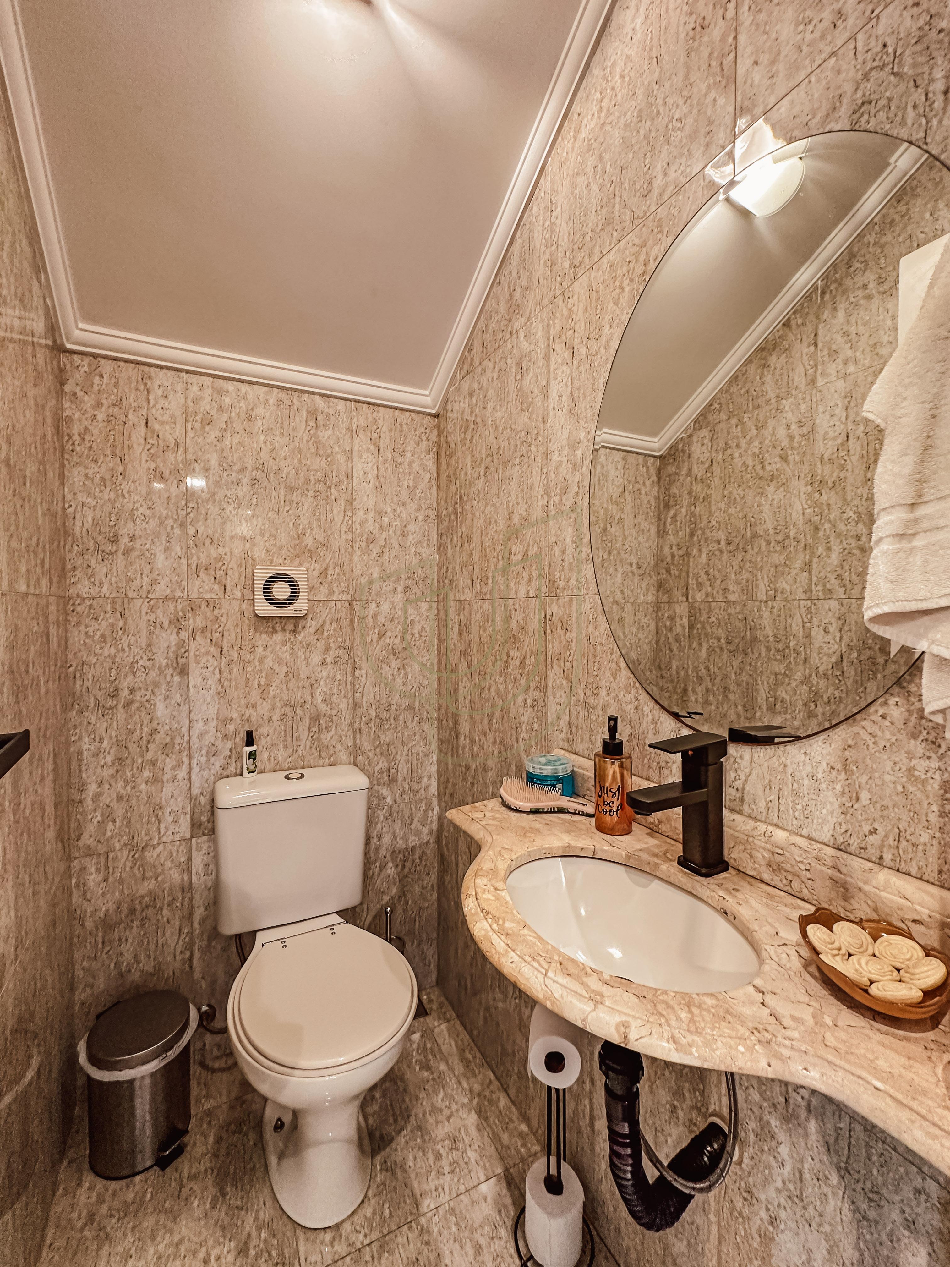 Casa com 3 Dormit&oacute;rios no Condominio Residencial Pablo Picasso Rua Aimbire São José dos Campos - 