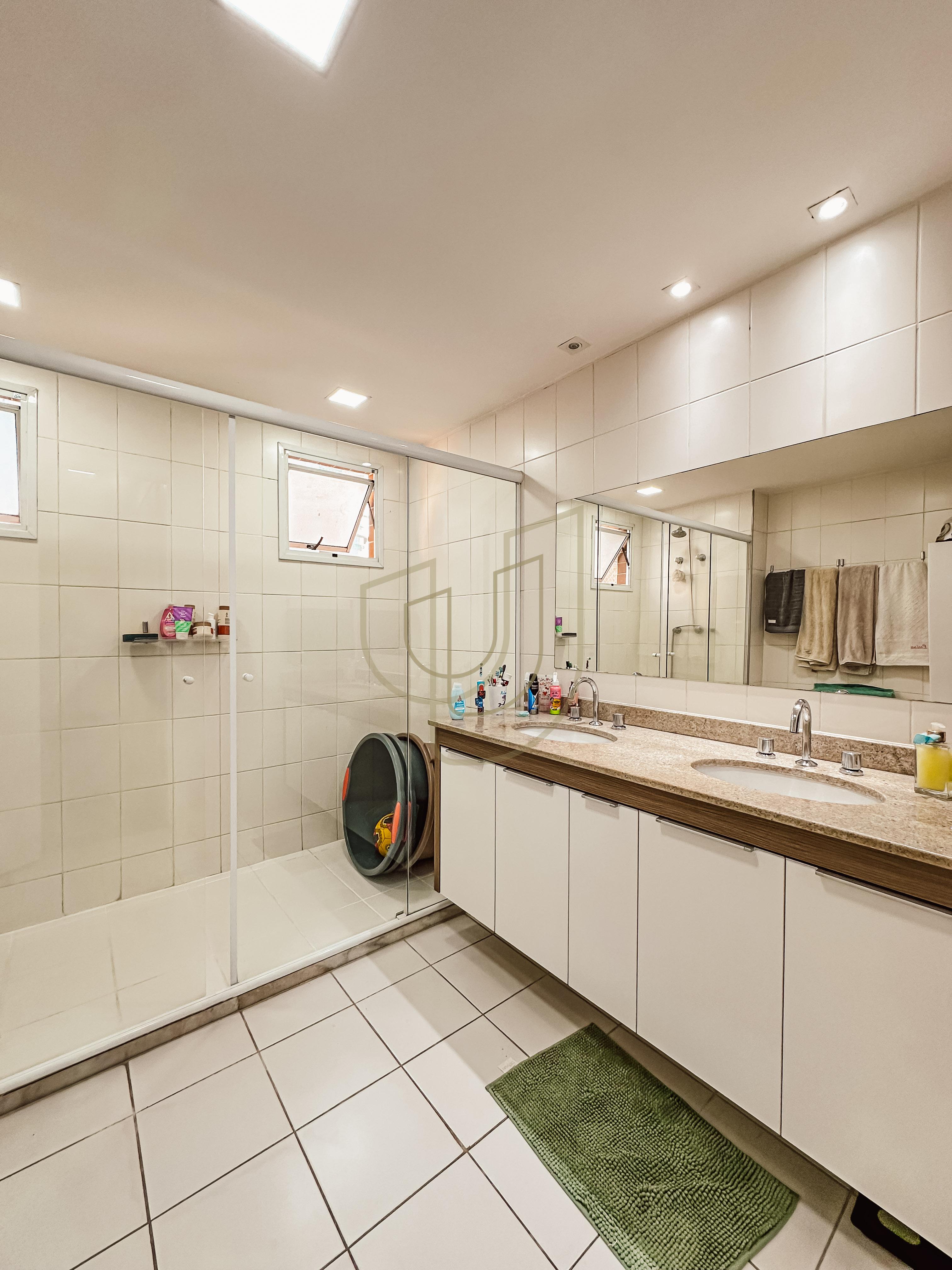 Apartamento com 3 Su&iacute;tes no Grand Club Vila Ema Rua Francisco Ricci São José dos Campos - 