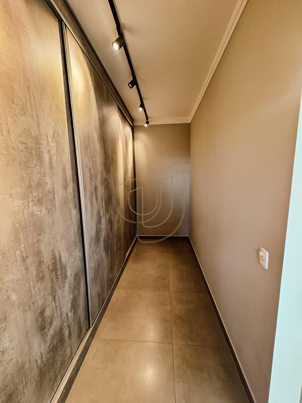 Casa T&eacute;rrea com 4 Su&iacute;tes no Condom&iacute;nio Mont Blanc Rua Doutor Gaspare Jesus de Martini São José dos Campos - 