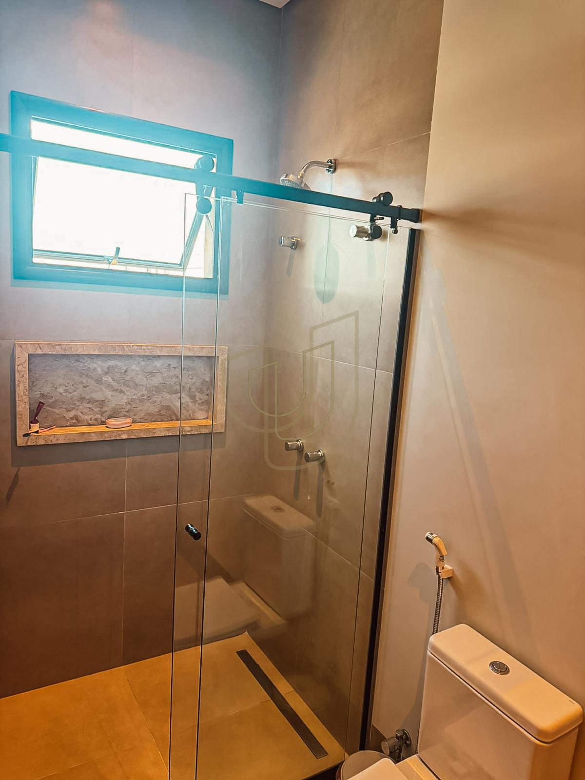 Casa T&eacute;rrea com 4 Su&iacute;tes no Condom&iacute;nio Mont Blanc Rua Doutor Gaspare Jesus de Martini São José dos Campos - 