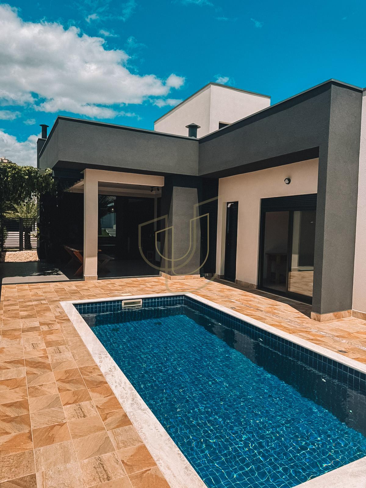 Casa T&eacute;rrea com 4 Su&iacute;tes no Condom&iacute;nio Mont Blanc Rua Doutor Gaspare Jesus de Martini São José dos Campos - 