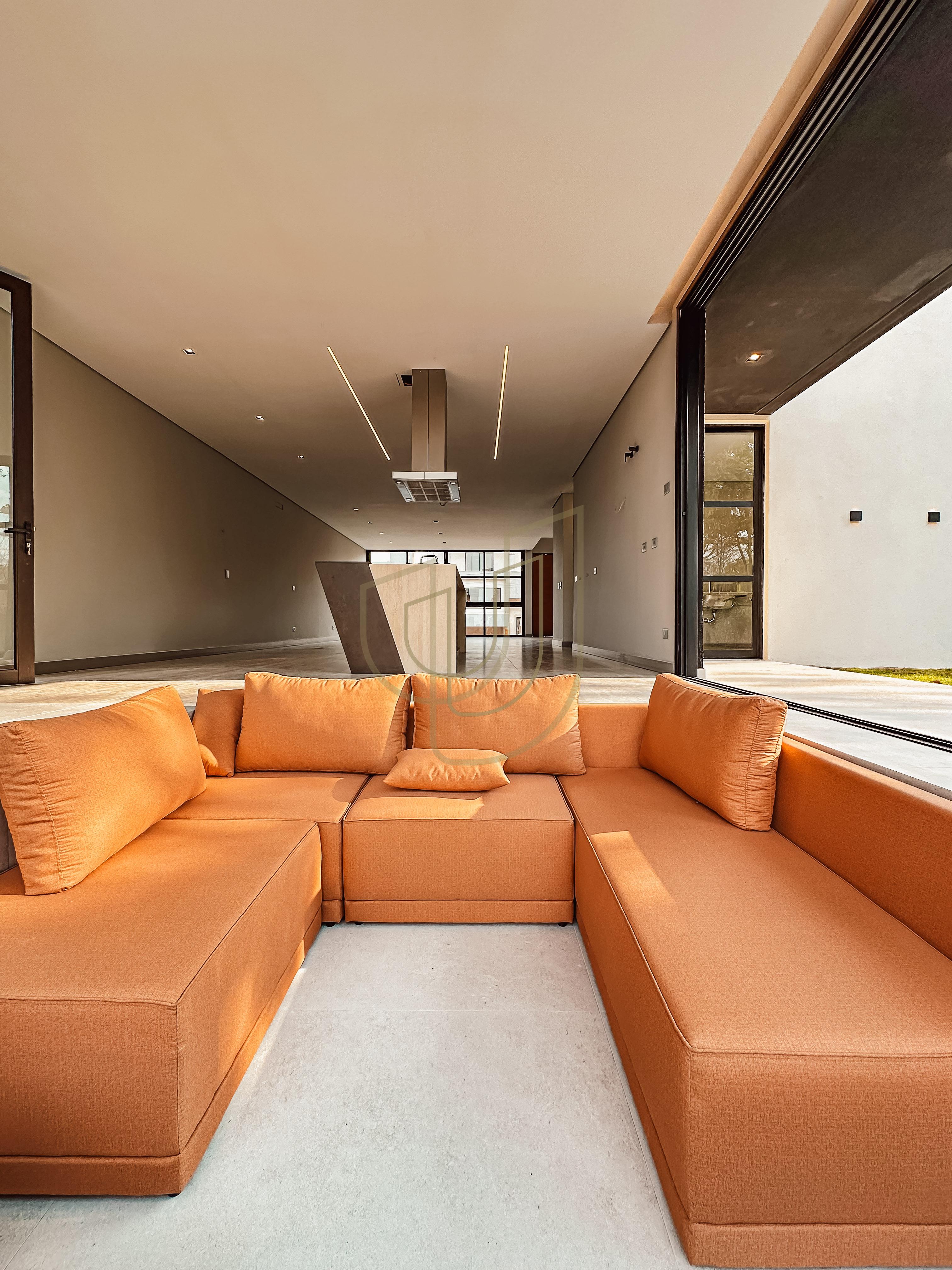 Casa com 3 Su&iacute;tes no Condom&iacute;nio Verana Avenida Glaudiston Pereira de Oliveira São José dos Campos - 