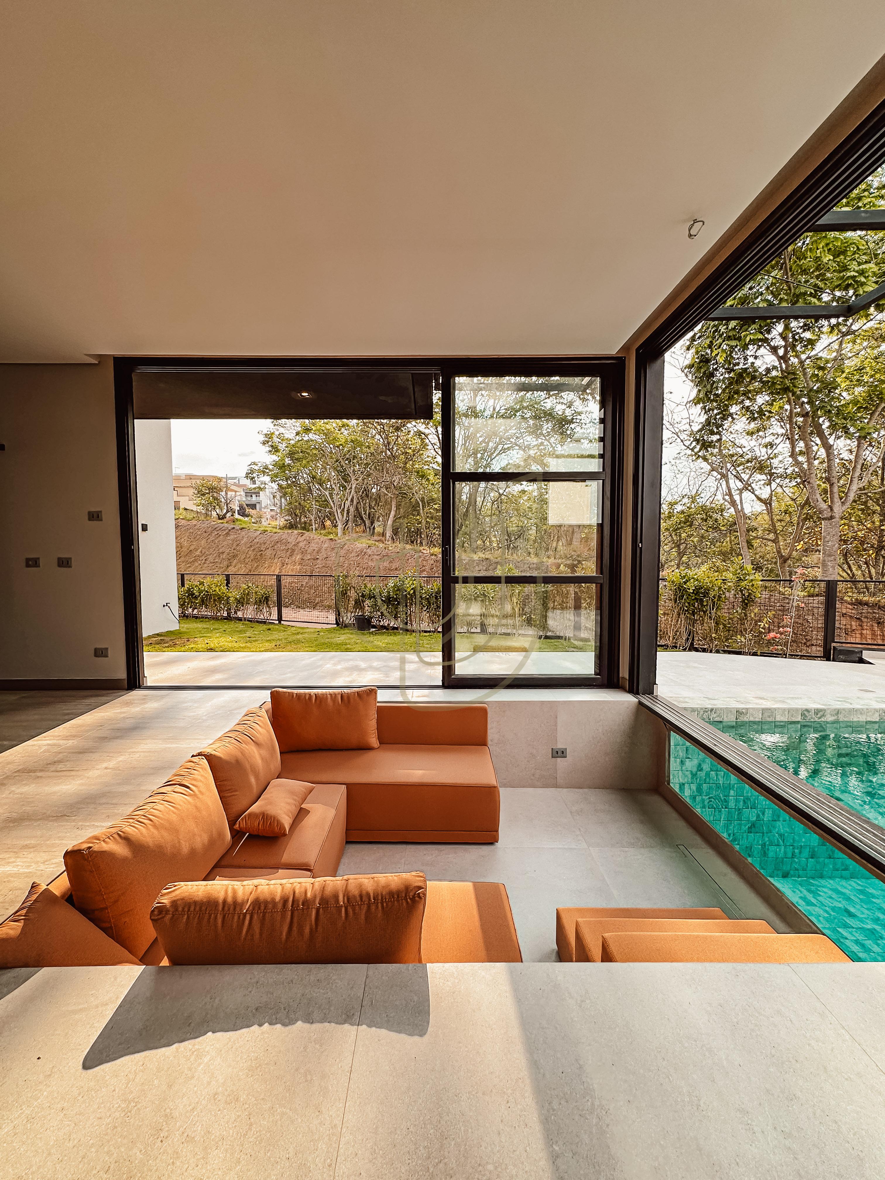 Casa com 3 Su&iacute;tes no Condom&iacute;nio Verana Avenida Glaudiston Pereira de Oliveira São José dos Campos - 