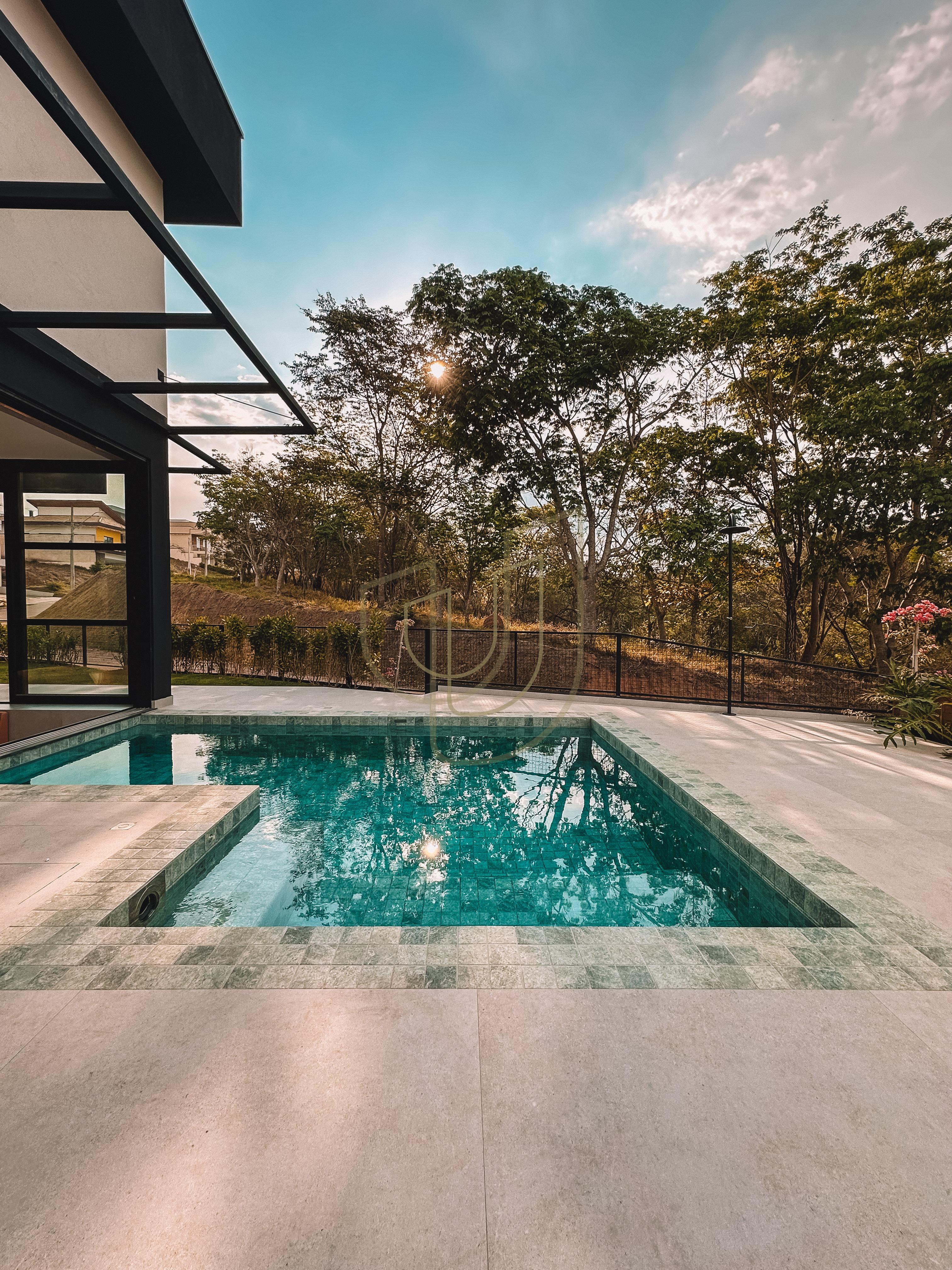 Casa com 3 Su&iacute;tes no Condom&iacute;nio Verana Avenida Glaudiston Pereira de Oliveira São José dos Campos - 