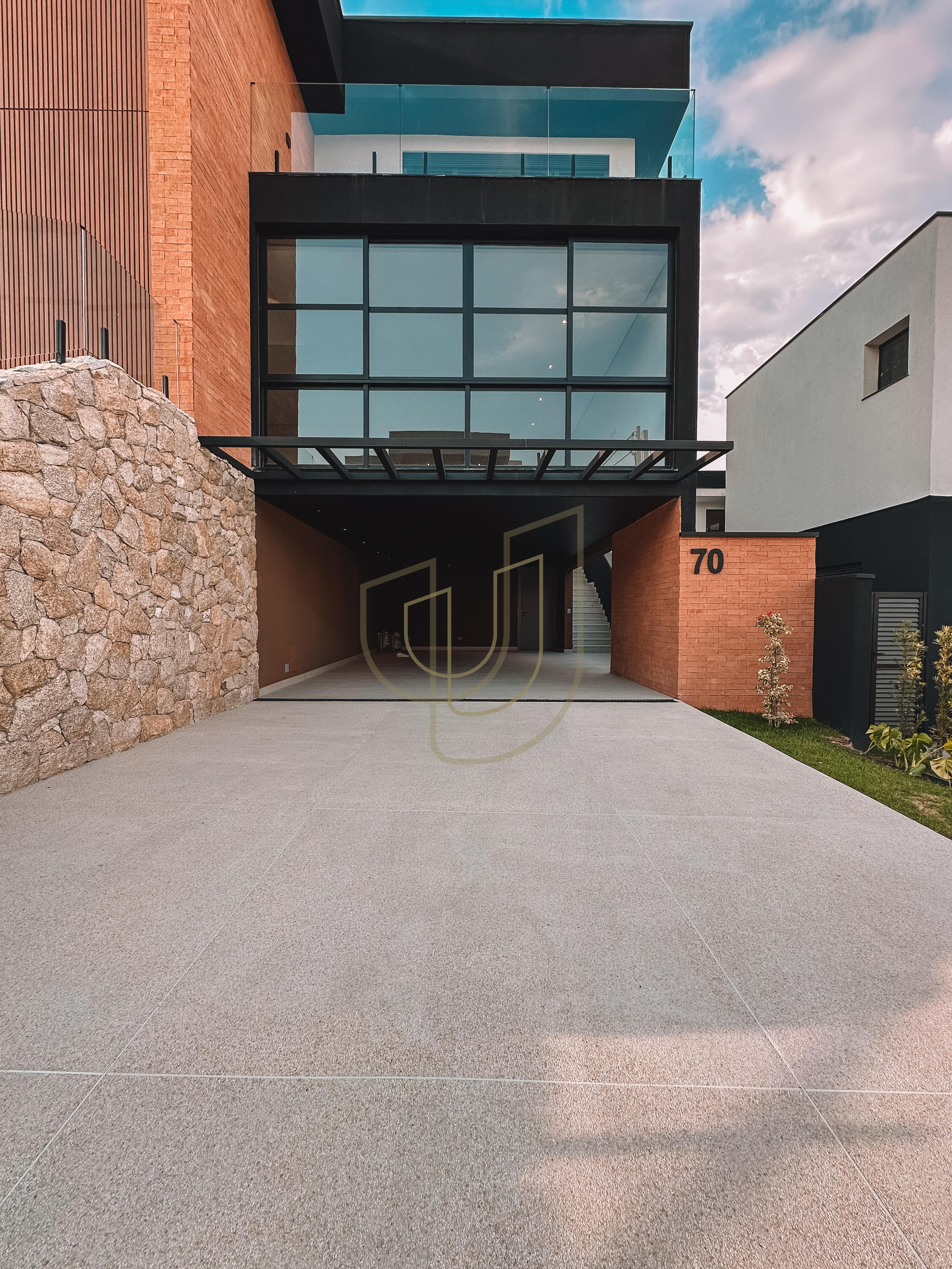 Casa com 3 Su&iacute;tes no Condom&iacute;nio Verana Avenida Glaudiston Pereira de Oliveira São José dos Campos - 