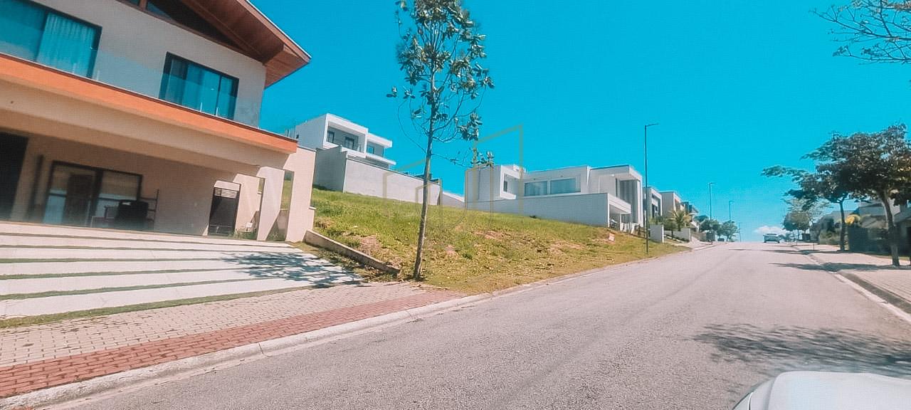 Terreno de 429 m&sup2; no Condom&iacute;nio Residencial M&ocirc;naco Rua Joaquim Vieira Alves São José dos Campos - 