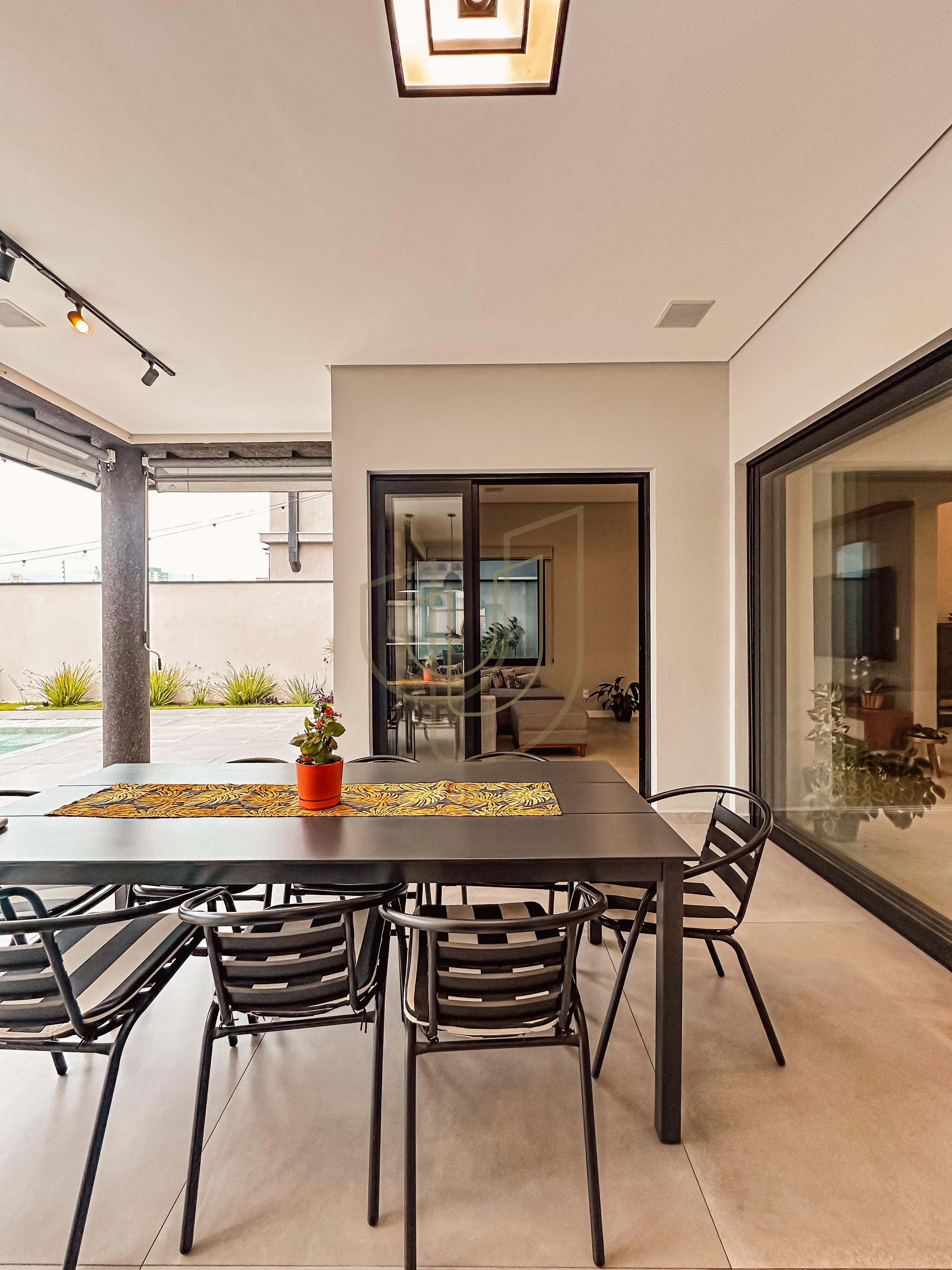 Casa com 4 Su&iacute;tes no Condom&iacute;nio Reserva da Barra Rua Trancoso São José dos Campos - 