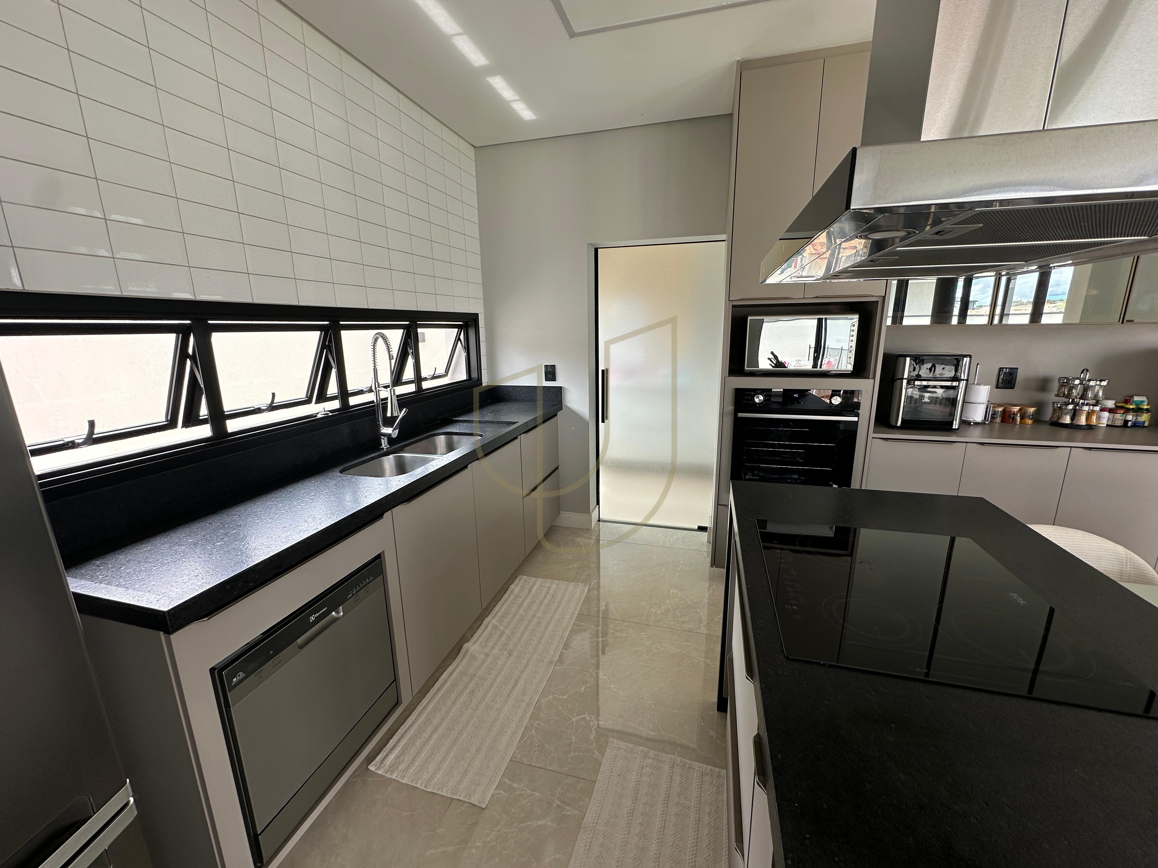 Casa com 3 Su&iacute;tes no Condom&iacute;nio Verana  São José dos Campos - 