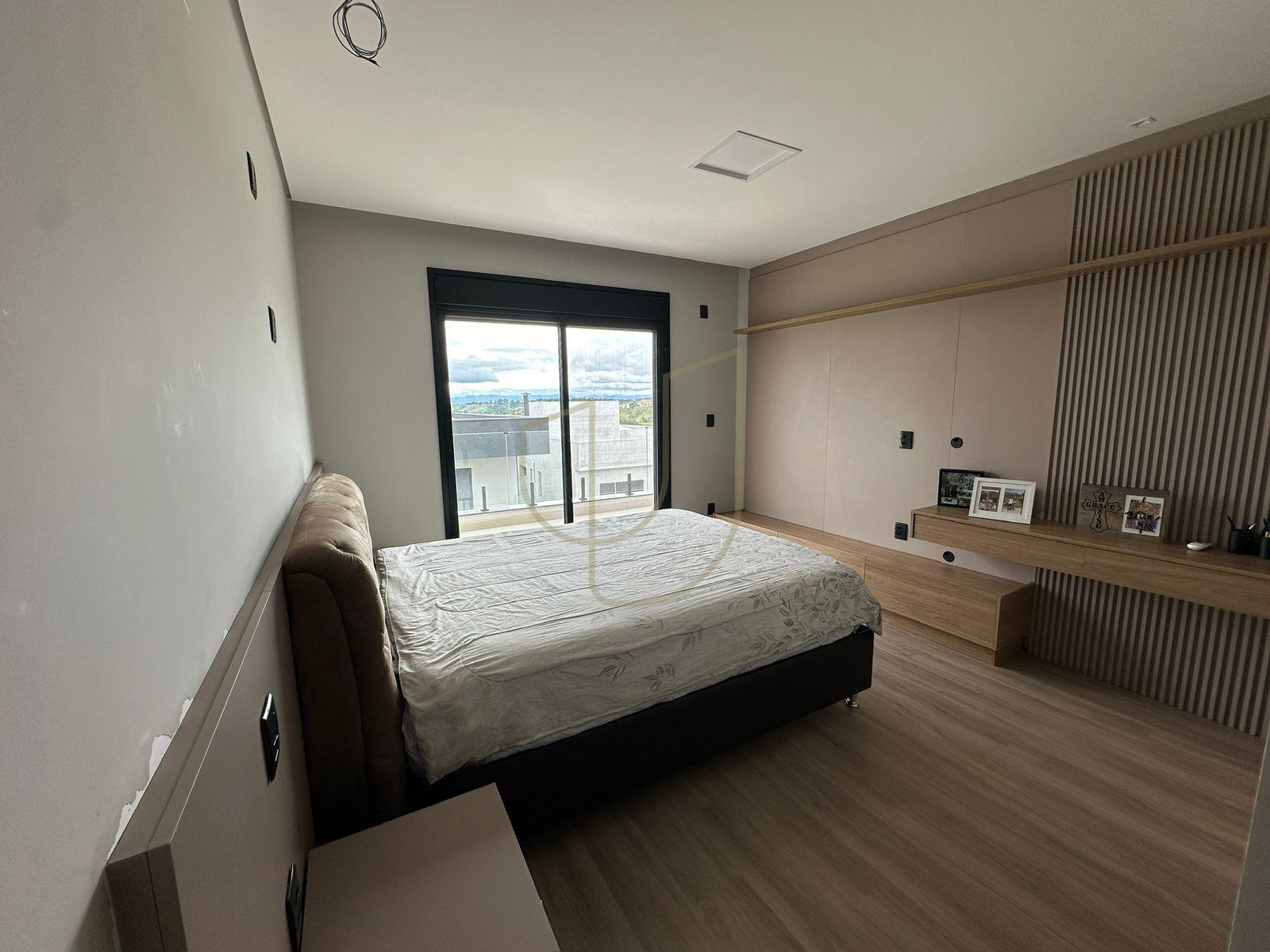 Casa com 3 Su&iacute;tes no Condom&iacute;nio Verana  São José dos Campos - 