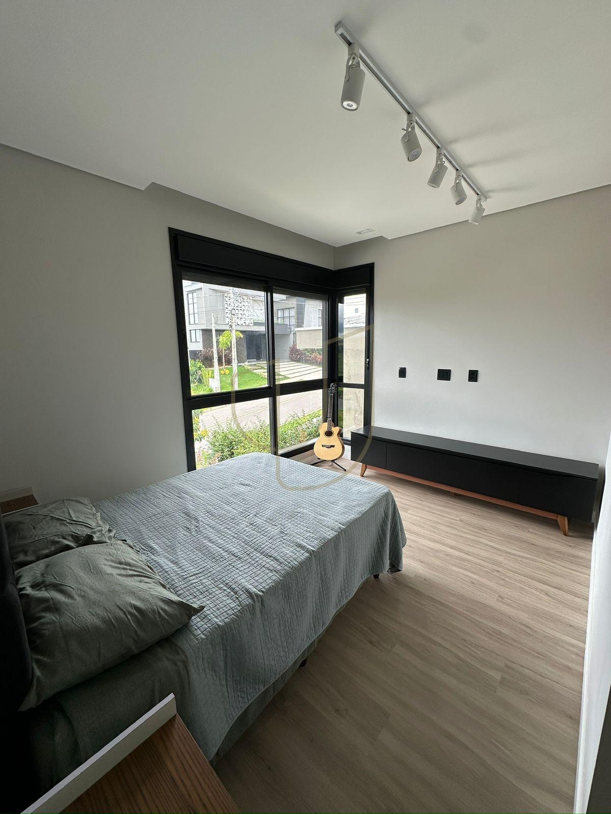 Casa com 3 Su&iacute;tes no Condom&iacute;nio Verana  São José dos Campos - 