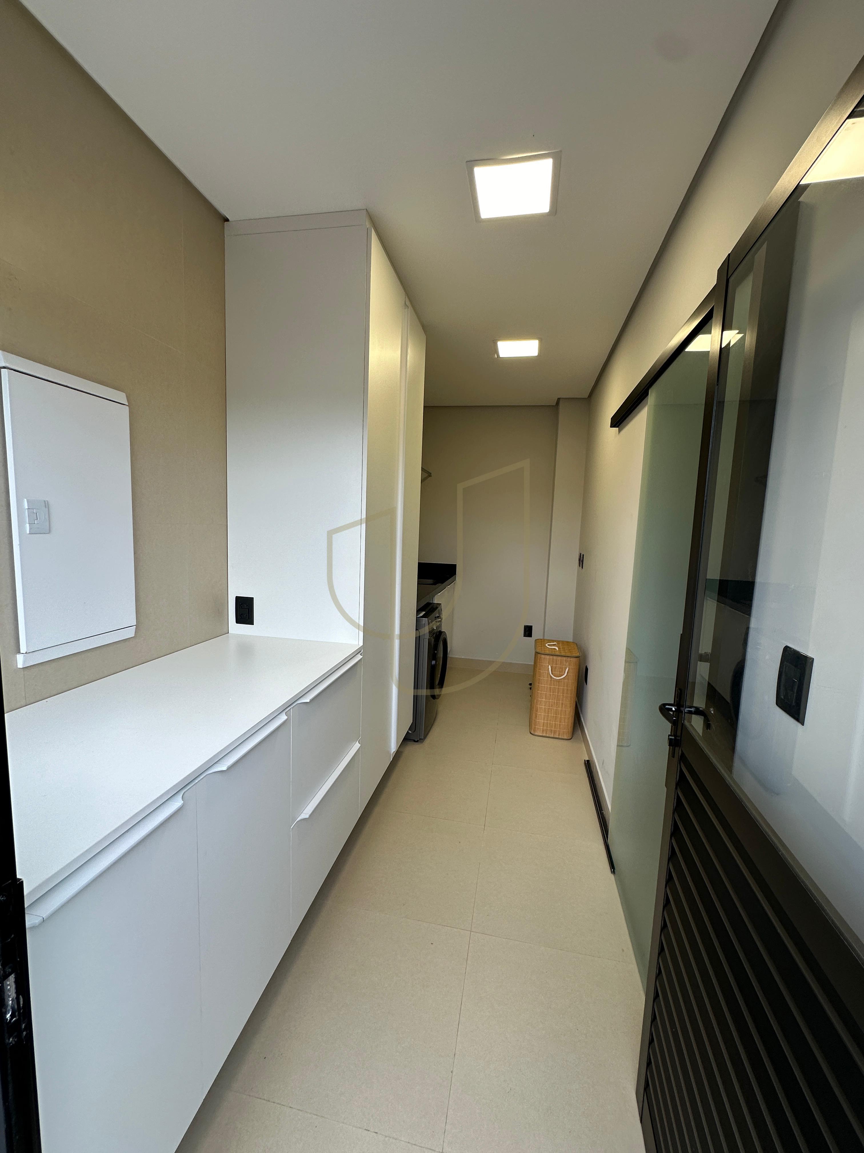 Casa com 3 Su&iacute;tes no Condom&iacute;nio Verana  São José dos Campos - 