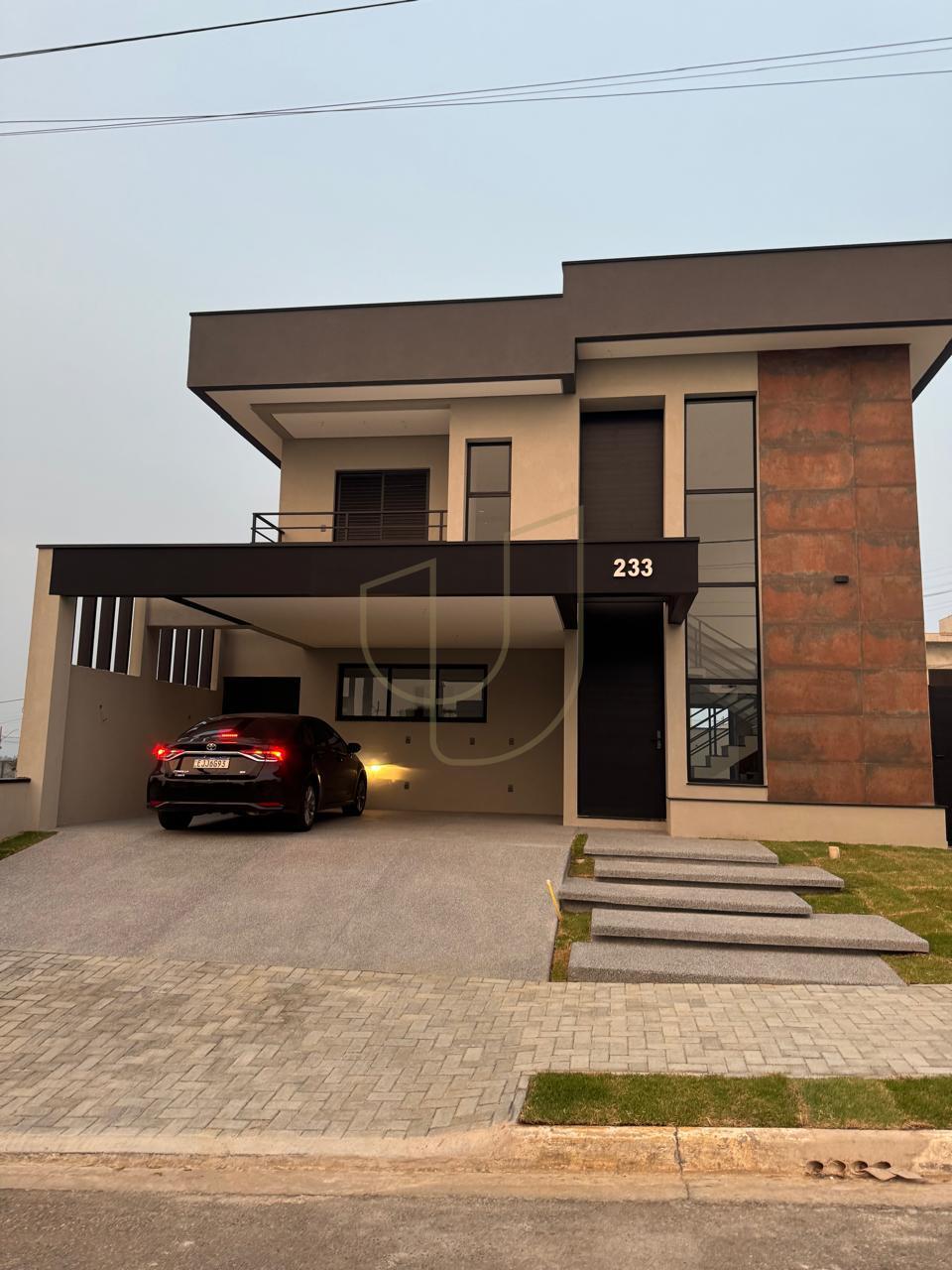 Casa com 3 Su&iacute;tes no Condom&iacute;nio Rud&aacute;  São José dos Campos - 