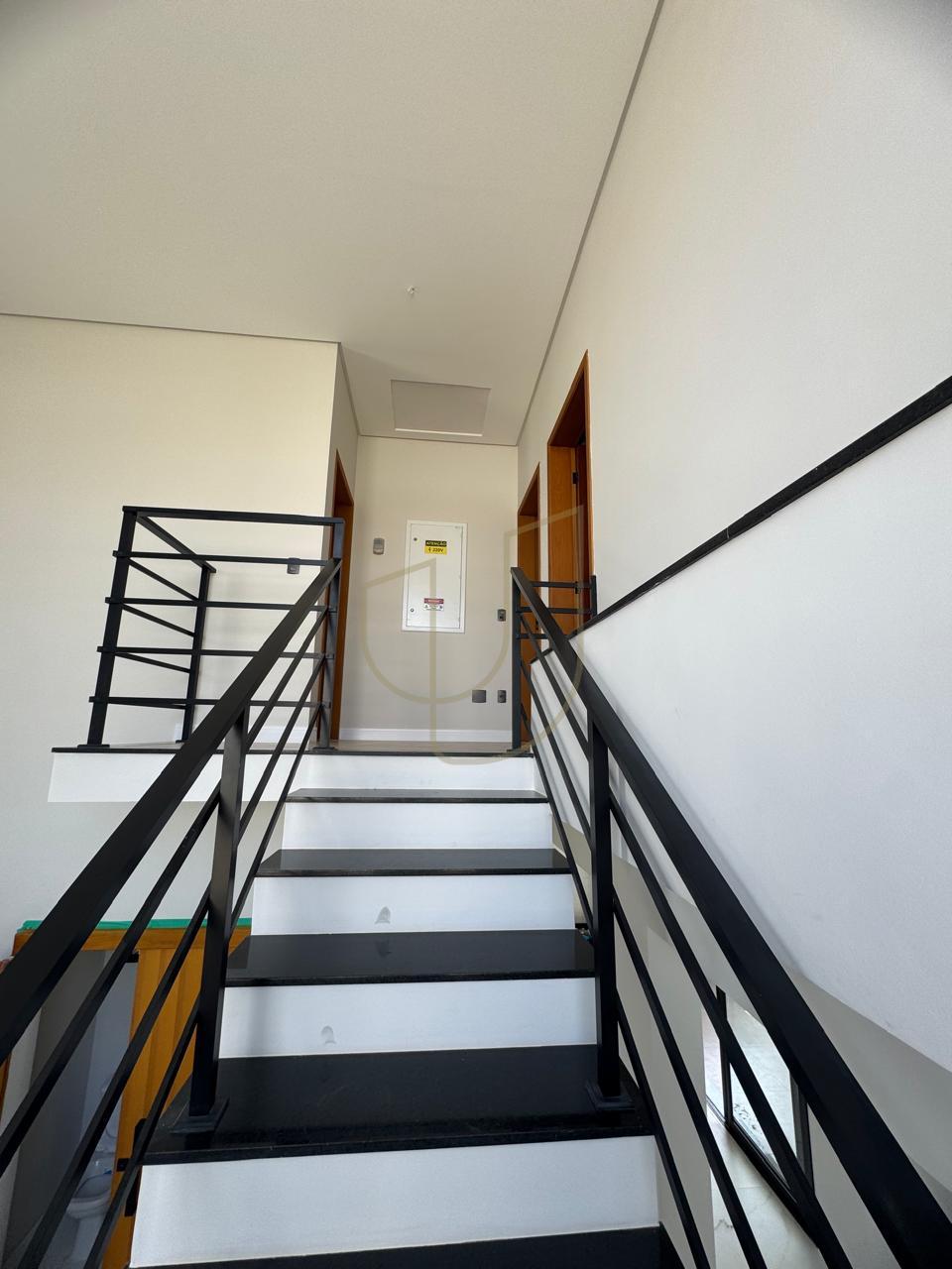 Casa com 3 Su&iacute;tes no Condom&iacute;nio Rud&aacute;  São José dos Campos - 