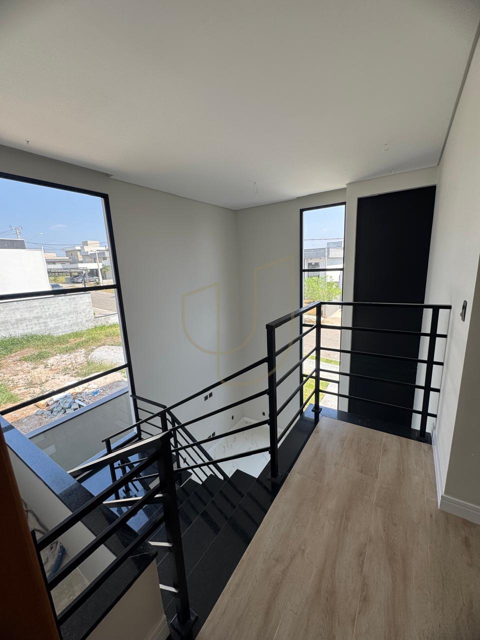 Casa com 3 Su&iacute;tes no Condom&iacute;nio Rud&aacute;  São José dos Campos - 