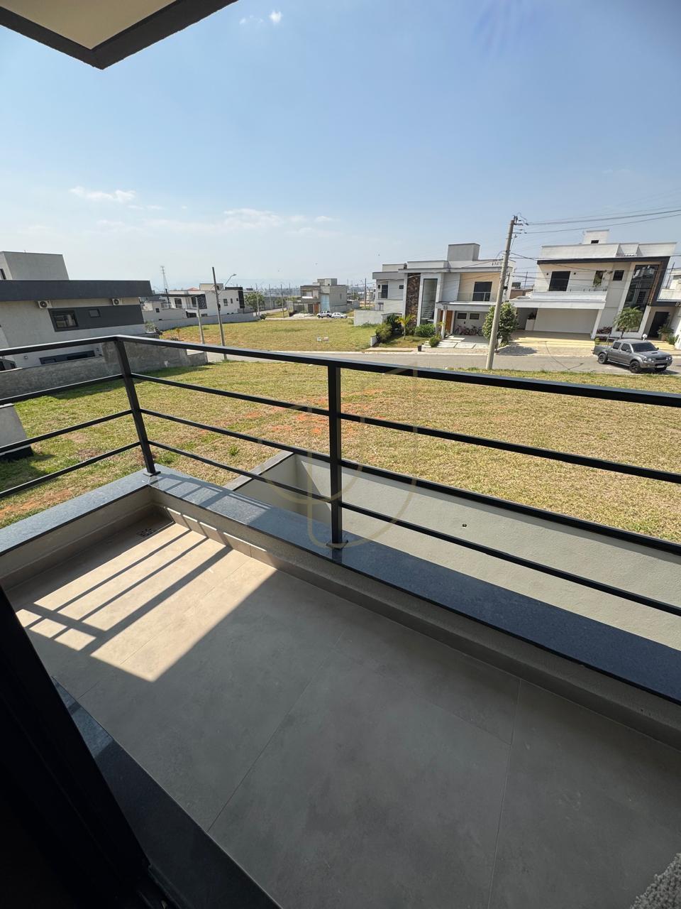 Casa com 3 Su&iacute;tes no Condom&iacute;nio Rud&aacute;  São José dos Campos - 