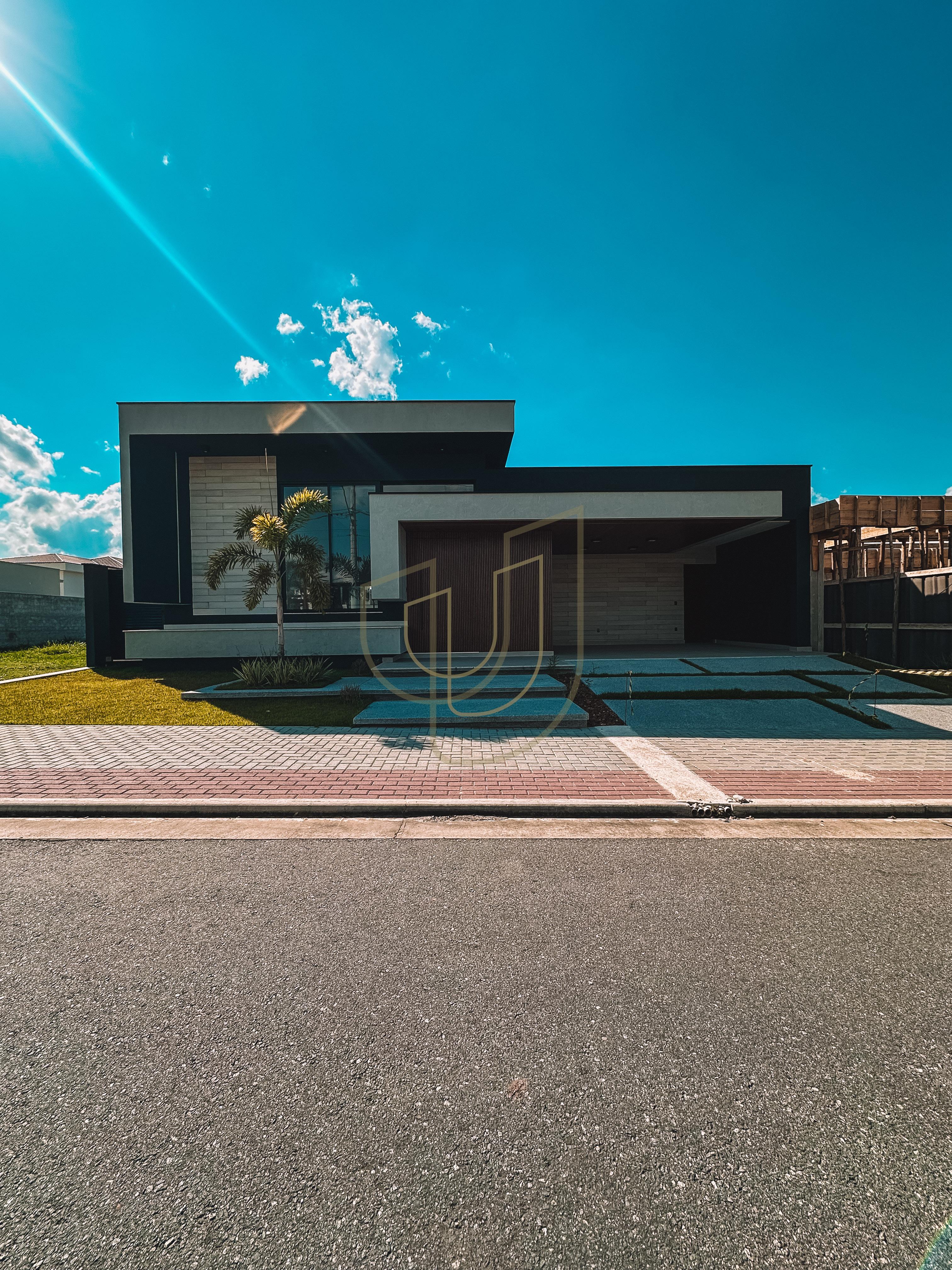 Casa T&eacute;rrea com 4 Su&iacute;tes no Condom&iacute;nio Vivant Urbanova Avenida Jerson de Moura Lopes São José dos Campos - 