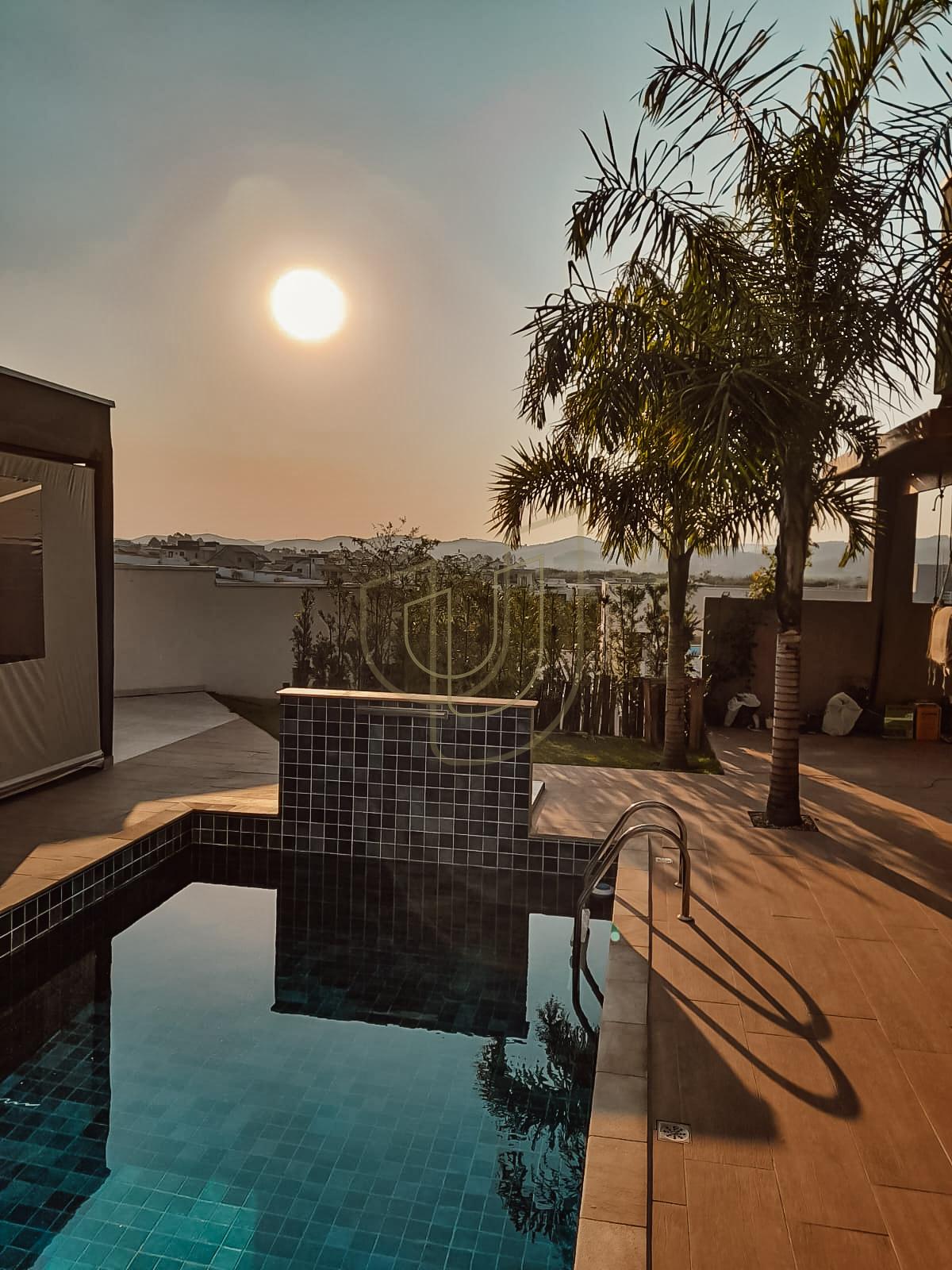 Casa T&eacute;rrea com 4 Su&iacute;tes no Condom&iacute;nio Residencial M&ocirc;naco Rua Joaquim Vieira Alves São José dos Campos - 