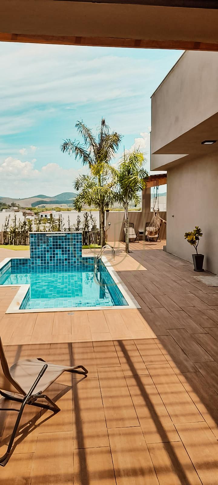 Casa T&eacute;rrea com 4 Su&iacute;tes no Condom&iacute;nio Residencial M&ocirc;naco Rua Joaquim Vieira Alves São José dos Campos - 