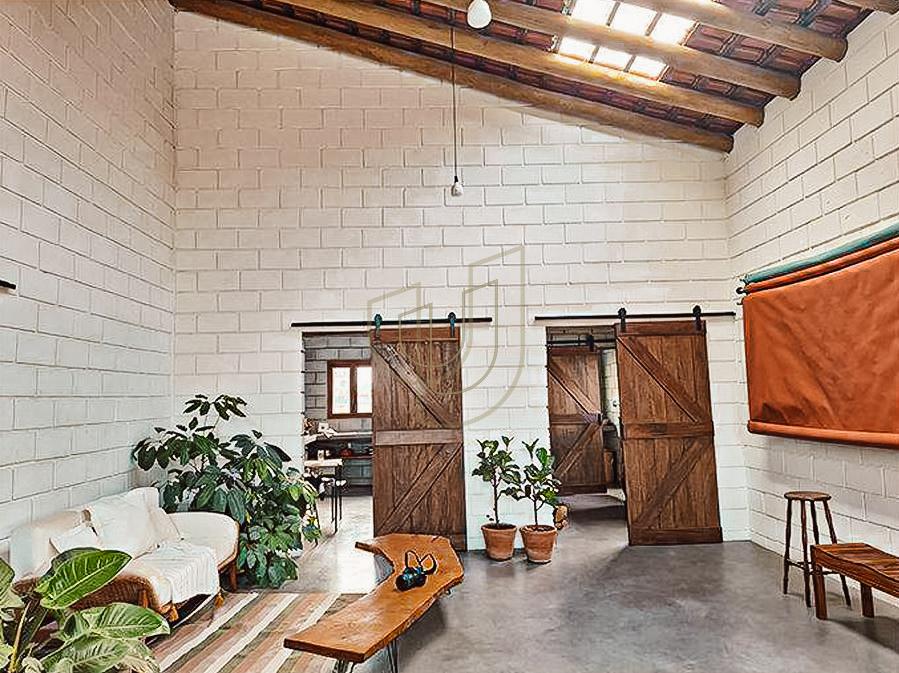 Casa T&eacute;rrea com 3 Su&iacute;tes no Condom&iacute;nio Residencial M&ocirc;naco Avenida Aquarela do Brasil São José dos Campos - 