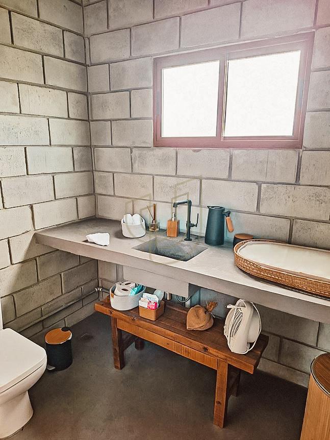 Casa T&eacute;rrea com 3 Su&iacute;tes no Condom&iacute;nio Residencial M&ocirc;naco Avenida Aquarela do Brasil São José dos Campos - 