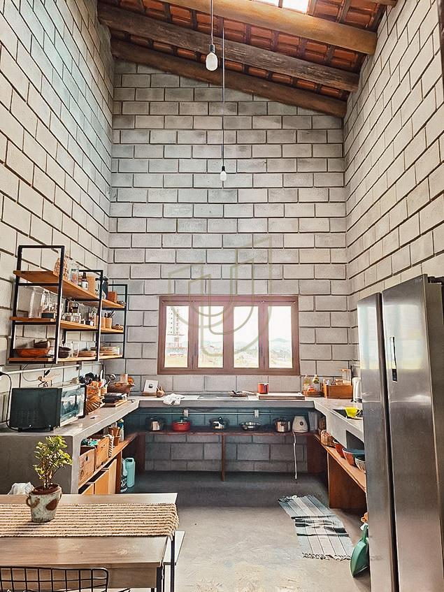 Casa T&eacute;rrea com 3 Su&iacute;tes no Condom&iacute;nio Residencial M&ocirc;naco Avenida Aquarela do Brasil São José dos Campos - 