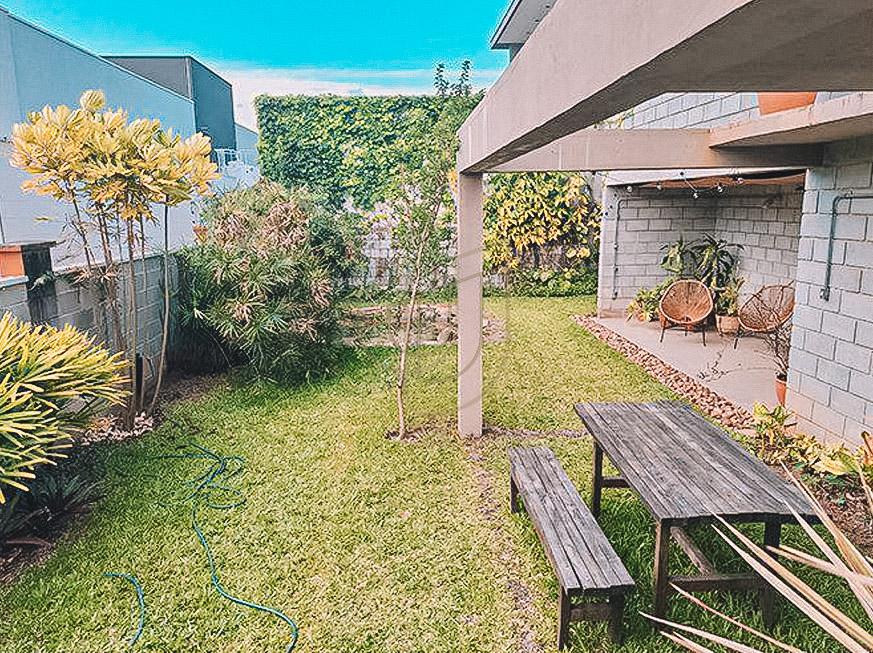 Casa T&eacute;rrea com 3 Su&iacute;tes no Condom&iacute;nio Residencial M&ocirc;naco Avenida Aquarela do Brasil São José dos Campos - 