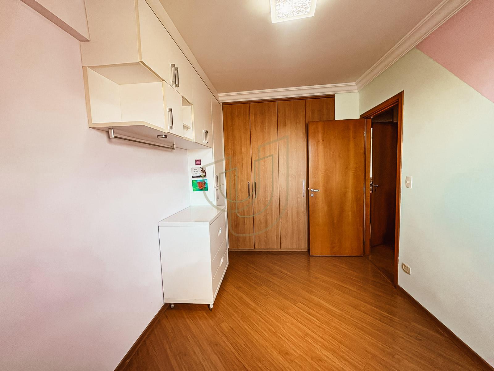 Apartamento com 2 Dormit&oacute;rios no Edif&iacute;cio Juquehy Avenida do Tubarão São José dos Campos - 