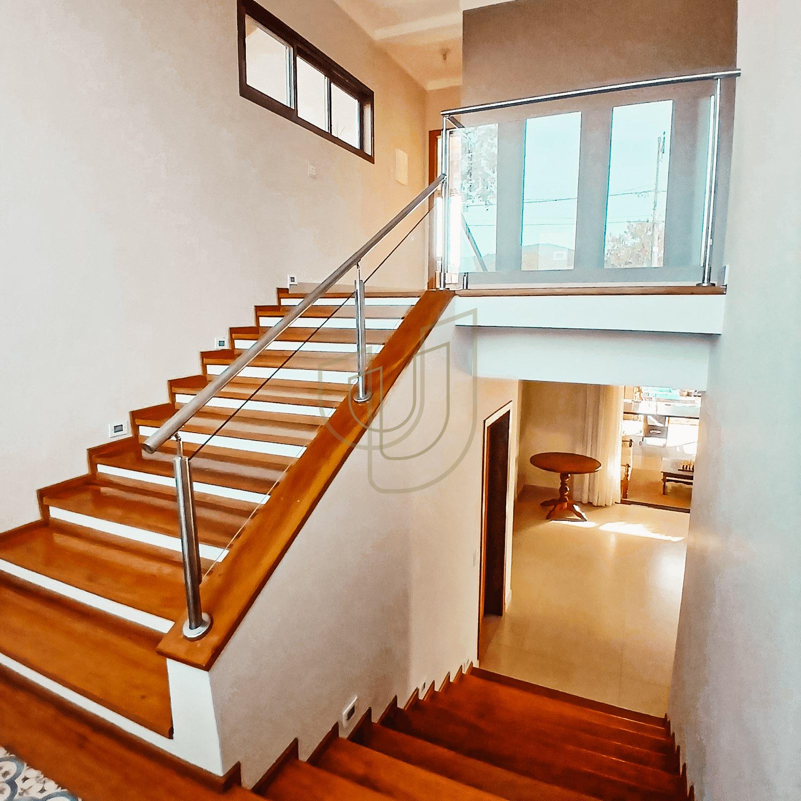 Casa com 3 Su&iacute;tes no Condom&iacute;nio Recanto Santa B&aacute;rbara Rod. dos Tamoios, km 22,5 - Tapanhão JAMBEIRO - 