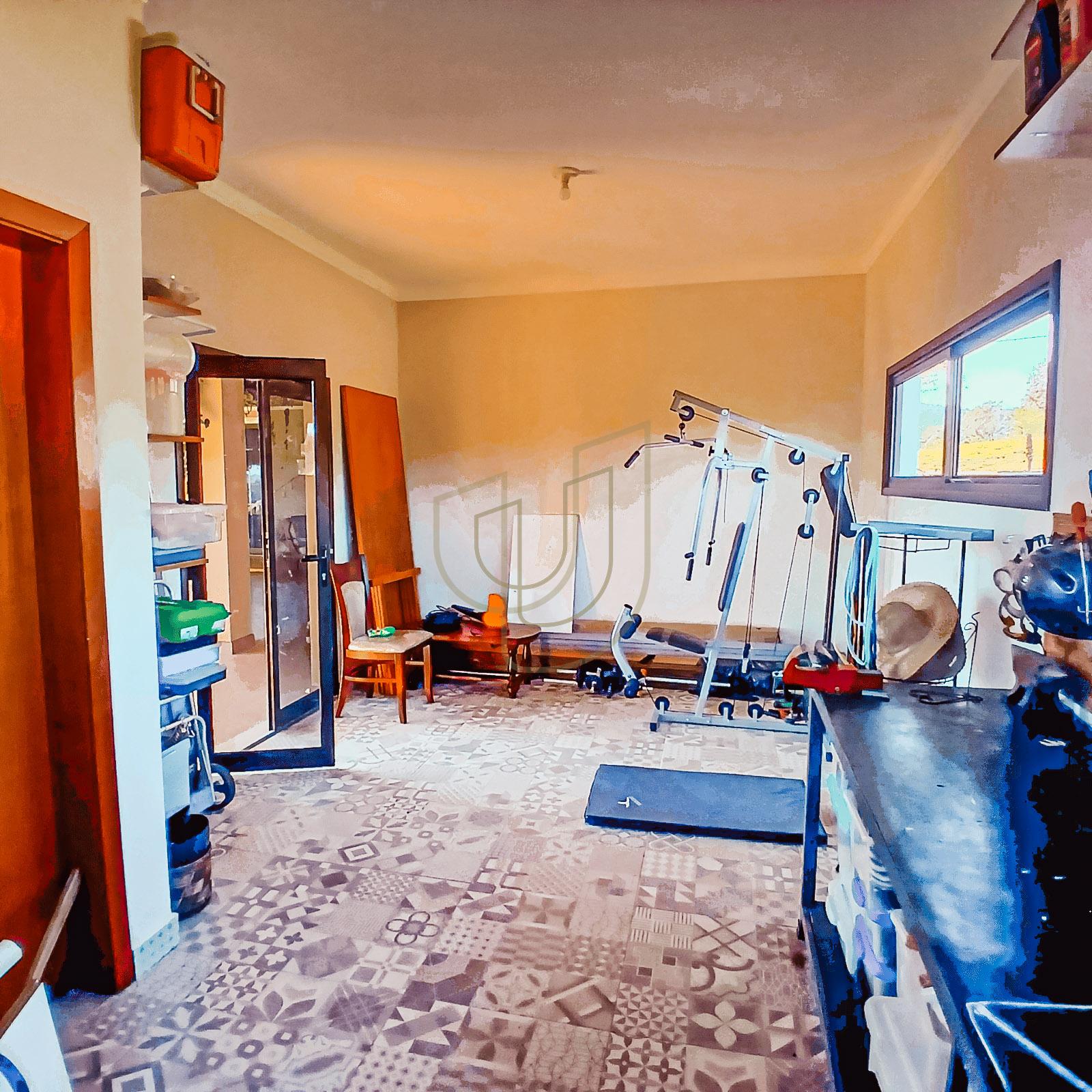 Casa com 3 Su&iacute;tes no Condom&iacute;nio Recanto Santa B&aacute;rbara Rod. dos Tamoios, km 22,5 - Tapanhão JAMBEIRO - 