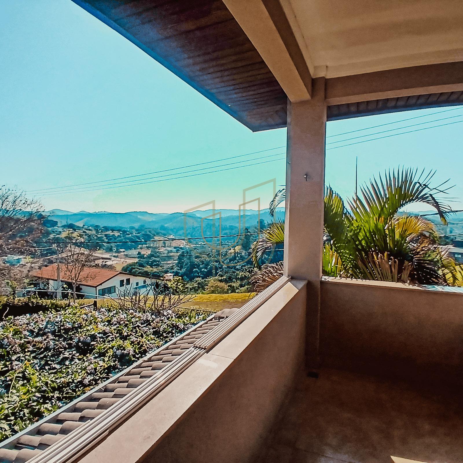 Casa com 3 Su&iacute;tes no Condom&iacute;nio Recanto Santa B&aacute;rbara Rod. dos Tamoios, km 22,5 - Tapanhão JAMBEIRO - 