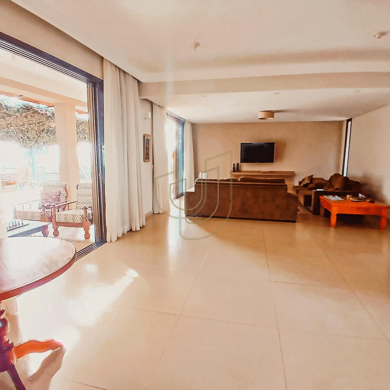 Casa com 3 Su&iacute;tes no Condom&iacute;nio Recanto Santa B&aacute;rbara Rod. dos Tamoios, km 22,5 - Tapanhão JAMBEIRO - 