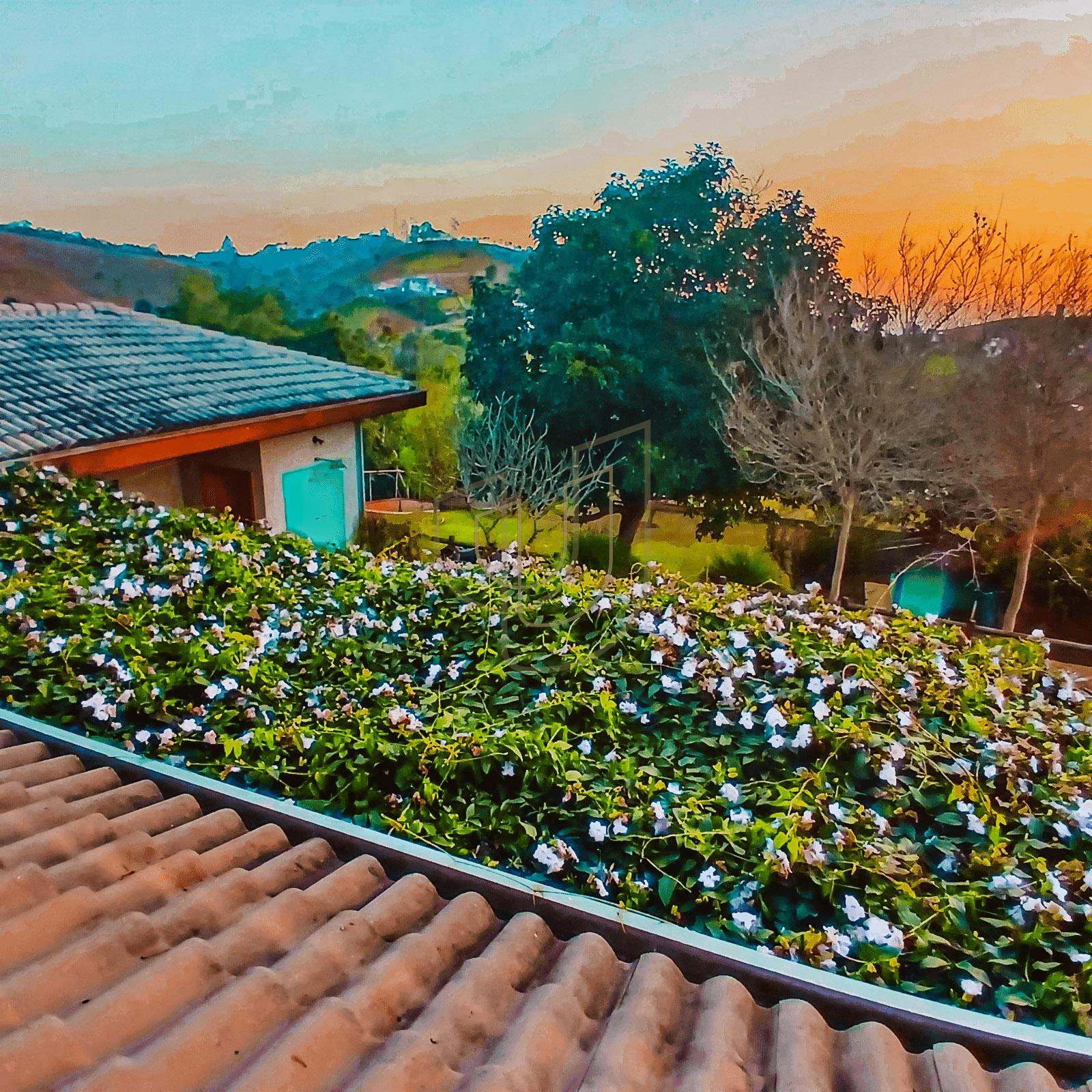 Casa com 3 Su&iacute;tes no Condom&iacute;nio Recanto Santa B&aacute;rbara Rod. dos Tamoios, km 22,5 - Tapanhão JAMBEIRO - 