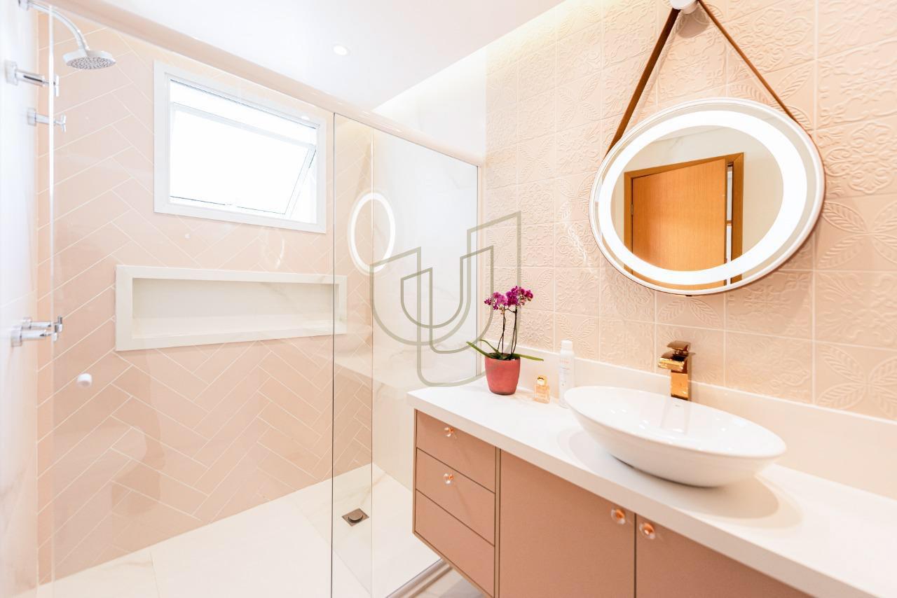 Apartamento com 3 Su&iacute;tes no Edif&iacute;cio Celebrity Rua Bárbara Knippelberg Loureiro São José dos Campos - 