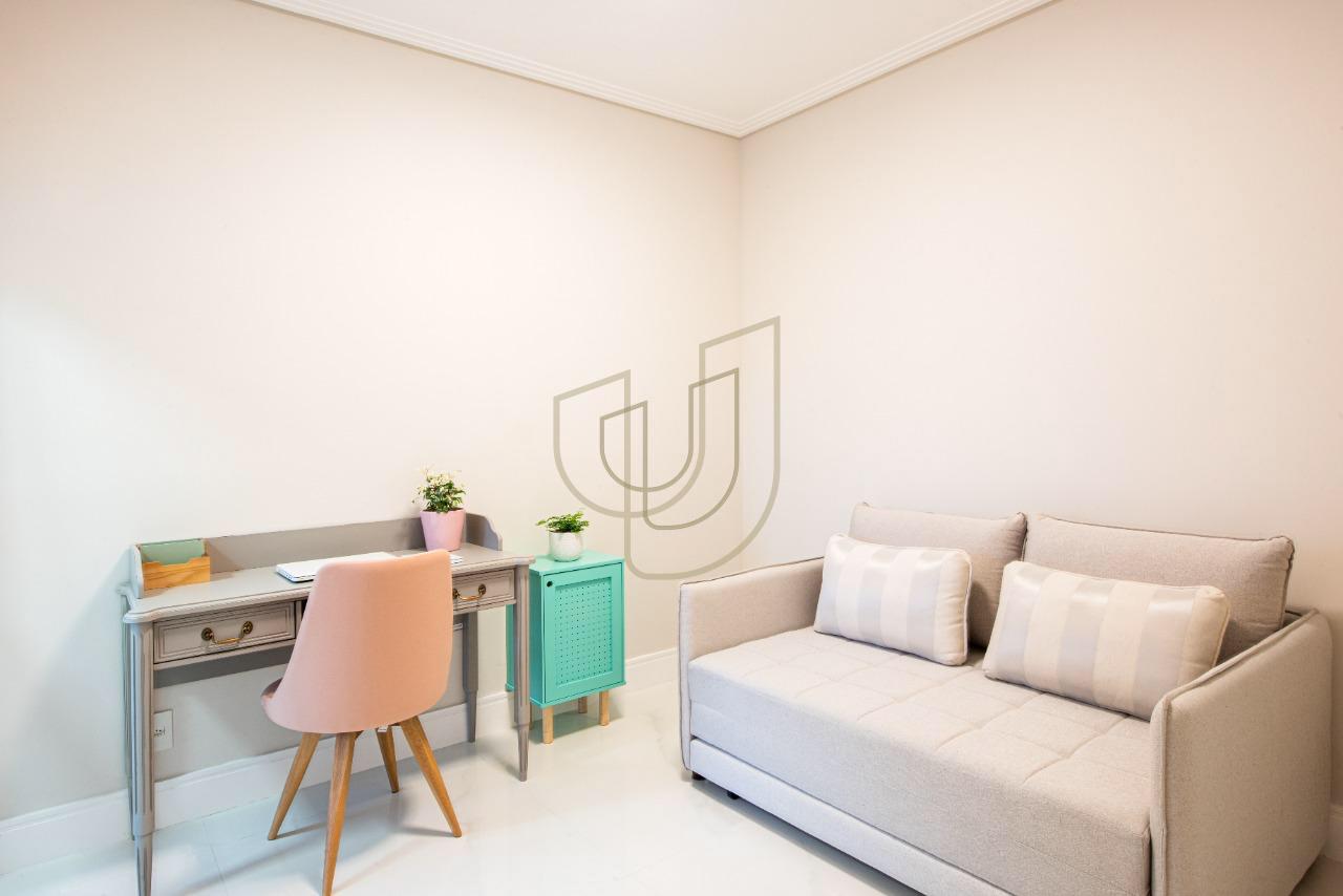 Apartamento com 3 Su&iacute;tes no Edif&iacute;cio Celebrity Rua Bárbara Knippelberg Loureiro São José dos Campos - 