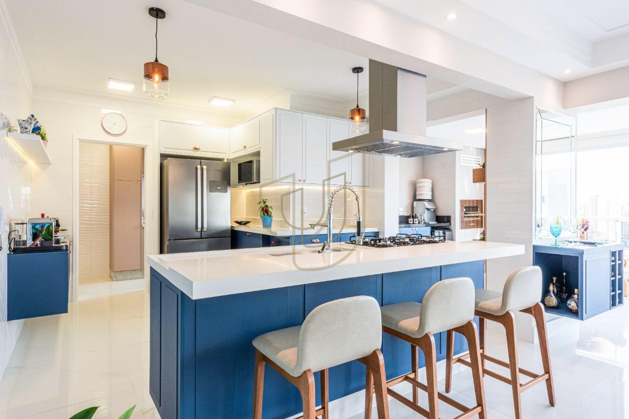 Apartamento com 3 Su&iacute;tes no Edif&iacute;cio Celebrity Rua Bárbara Knippelberg Loureiro São José dos Campos - 