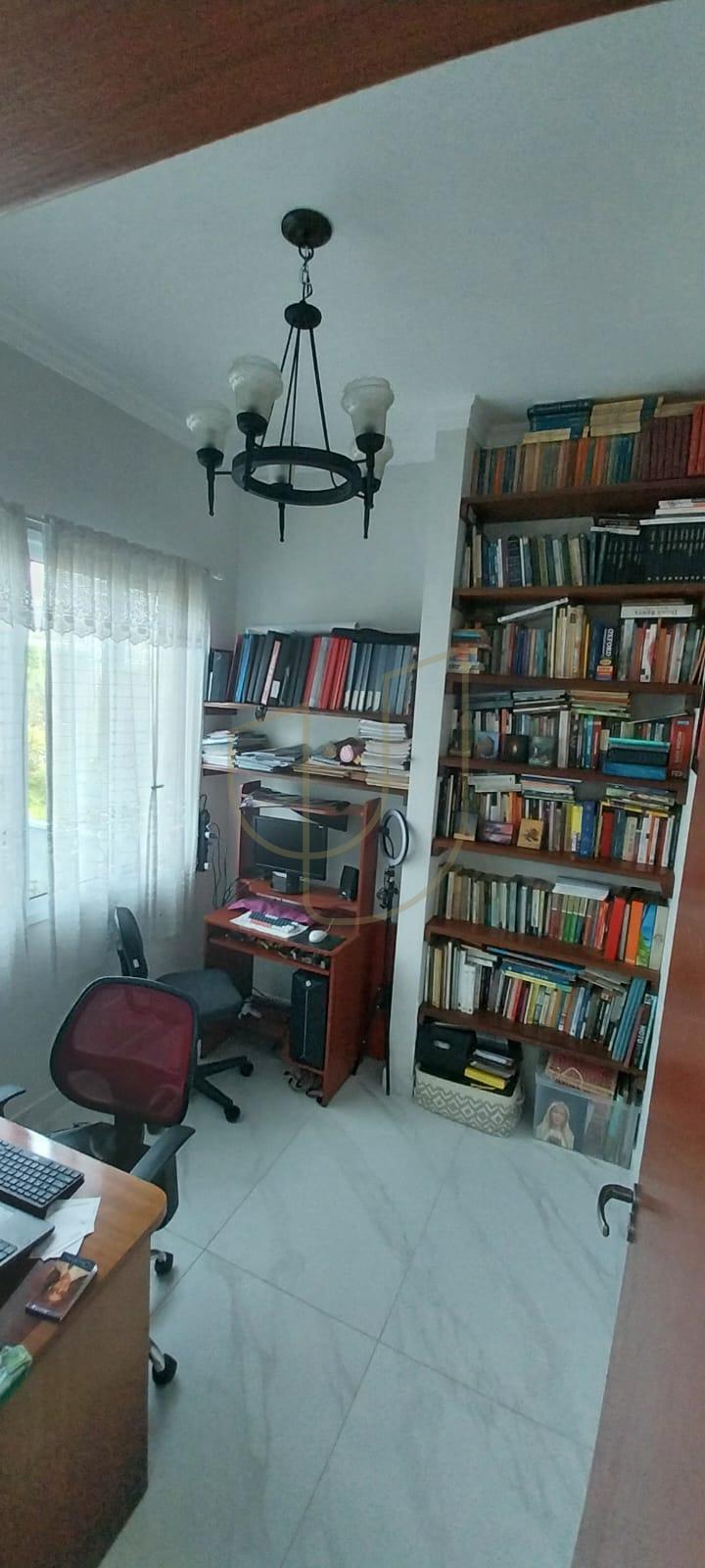 Casa com 3 Su&iacute;tes no Residencial Jaguary Avenida Aquarela do Brasil São José dos Campos - 