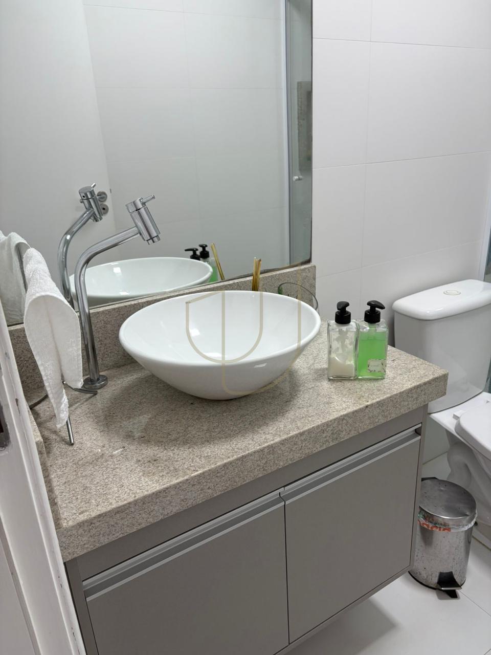 Apartamento com 3 Dormit&oacute;rios no Edif&iacute;cio Adri&aacute;tico Rua Icatu São José dos Campos - 