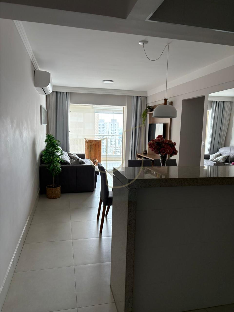 Apartamento com 3 Dormit&oacute;rios no Edif&iacute;cio Adri&aacute;tico Rua Icatu São José dos Campos - 