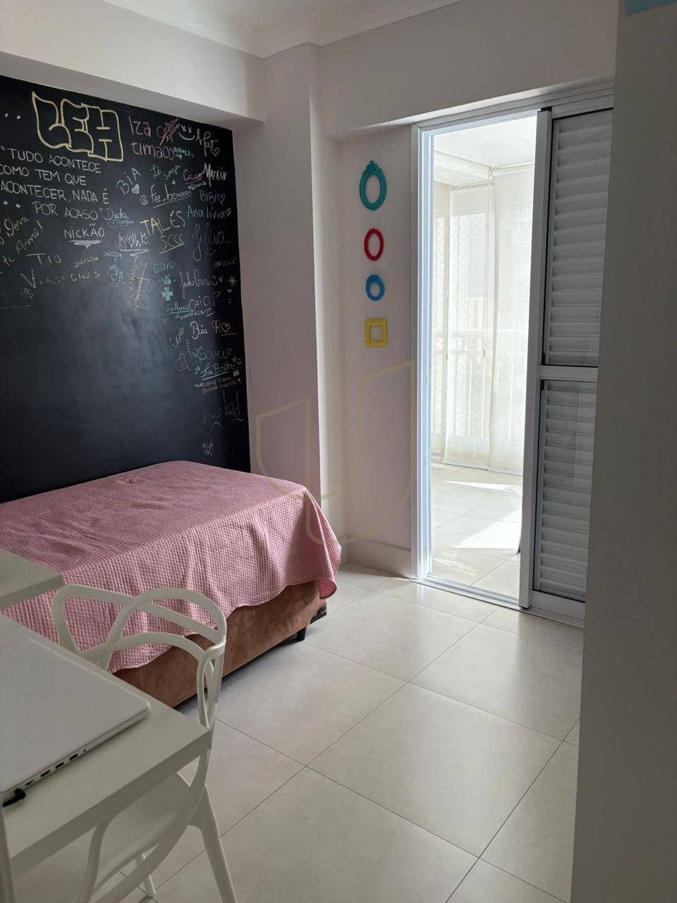 Apartamento com 3 Dormit&oacute;rios no Edif&iacute;cio Adri&aacute;tico Rua Icatu São José dos Campos - 