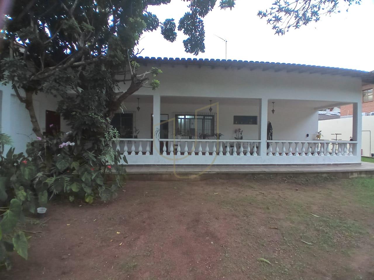 Casa com 4 Su&iacute;tes no Jardim Apolo Rua Itanhaém São José dos Campos - 