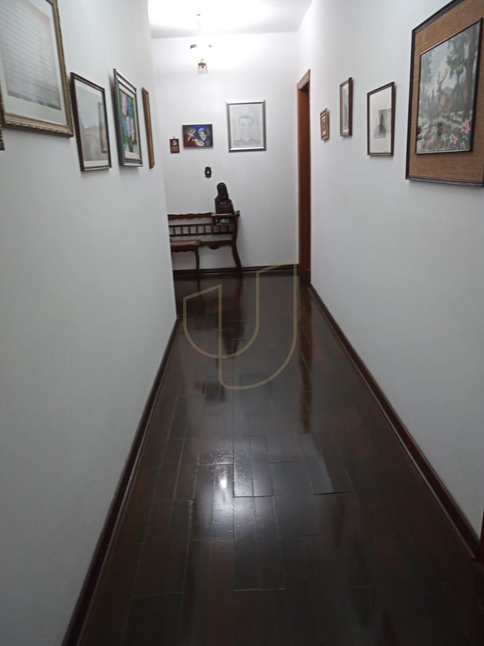 Casa com 4 Su&iacute;tes no Jardim Apolo Rua Itanhaém São José dos Campos - 