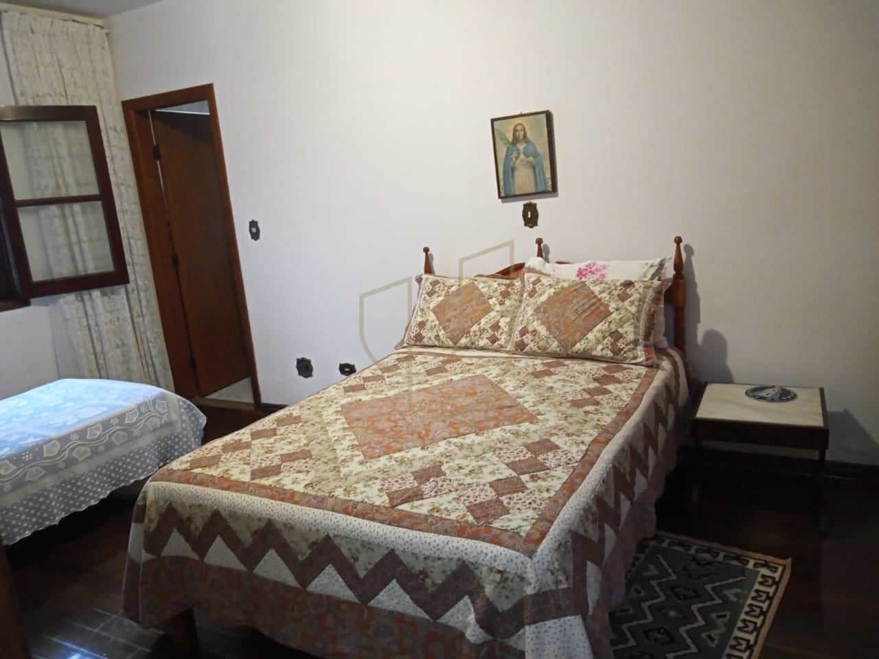 Casa com 4 Su&iacute;tes no Jardim Apolo Rua Itanhaém São José dos Campos - 