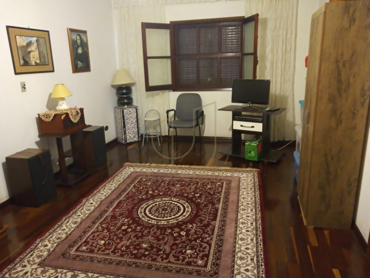 Casa com 4 Su&iacute;tes no Jardim Apolo Rua Itanhaém São José dos Campos - 