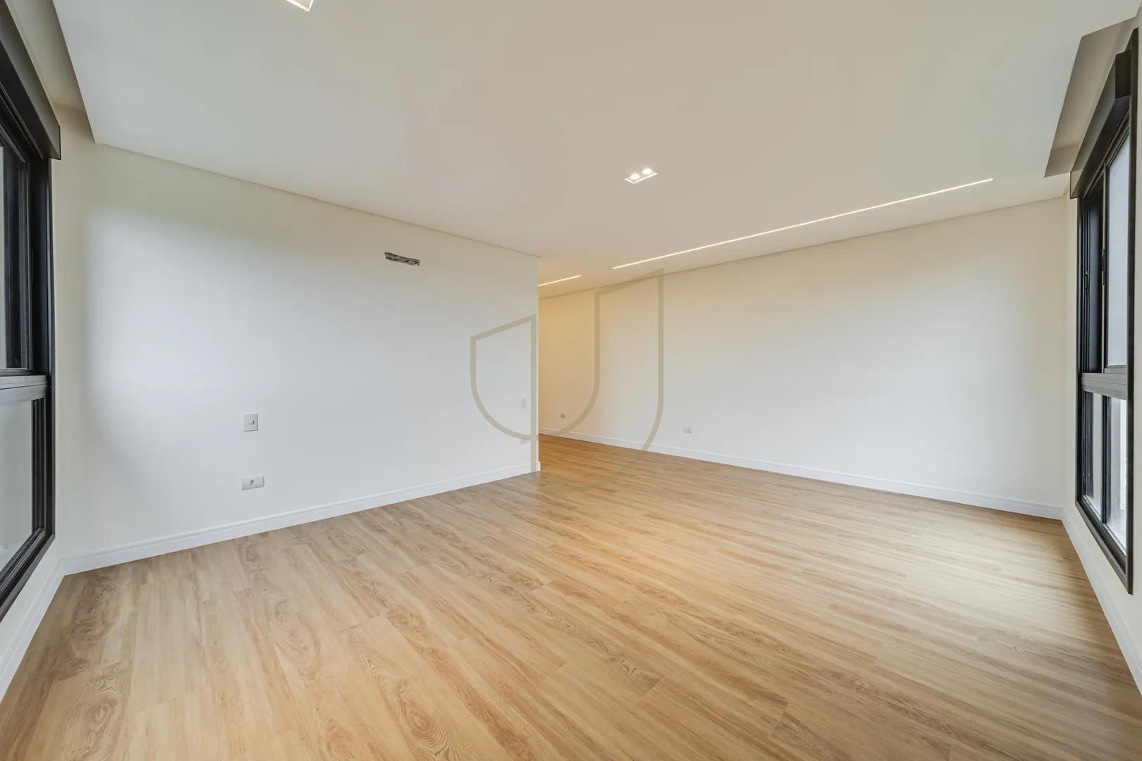 Casa com 4 Su&iacute;tes no Alphaville II  São José dos Campos - 