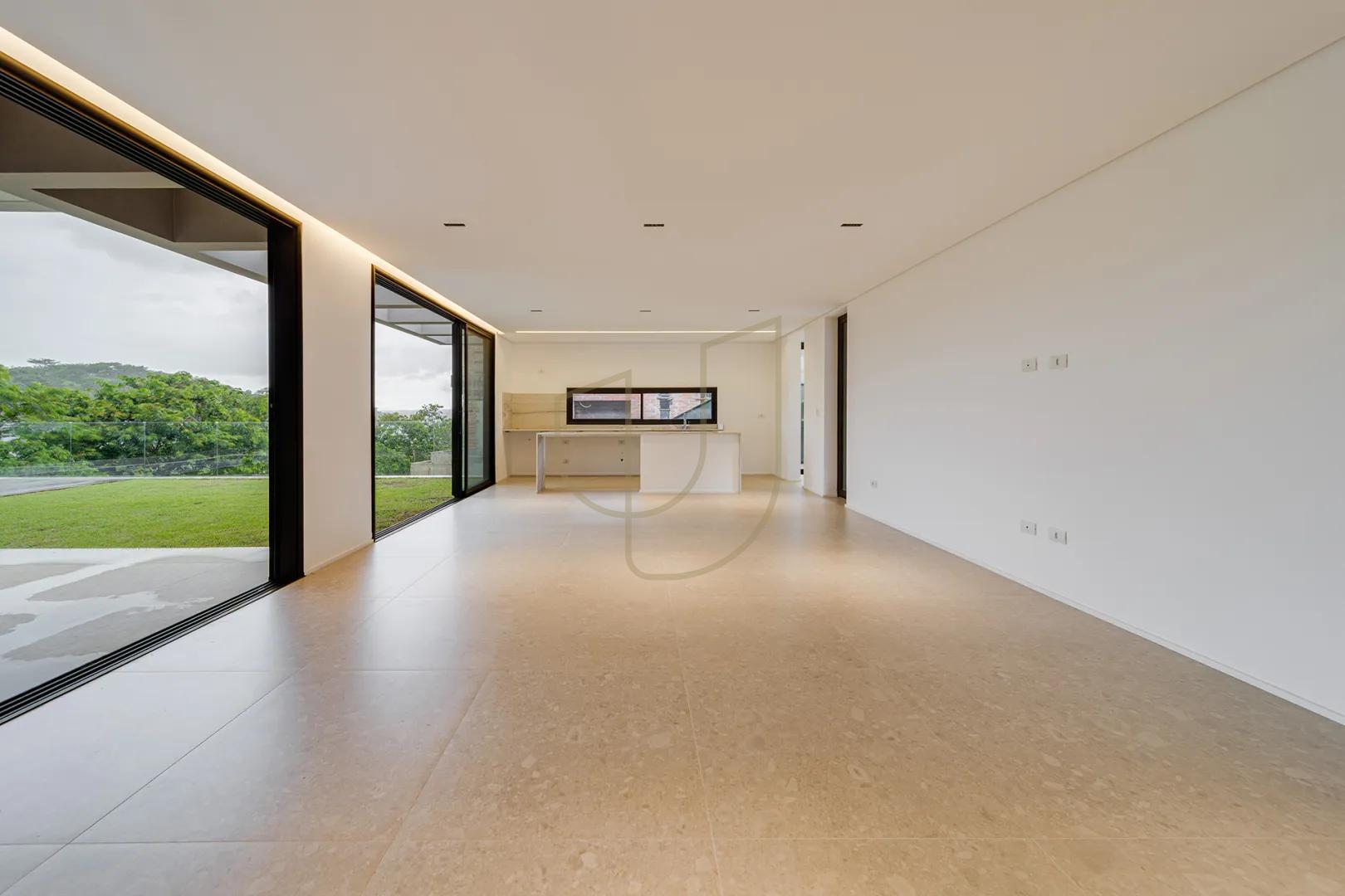 Casa com 4 Su&iacute;tes no Alphaville II  São José dos Campos - 