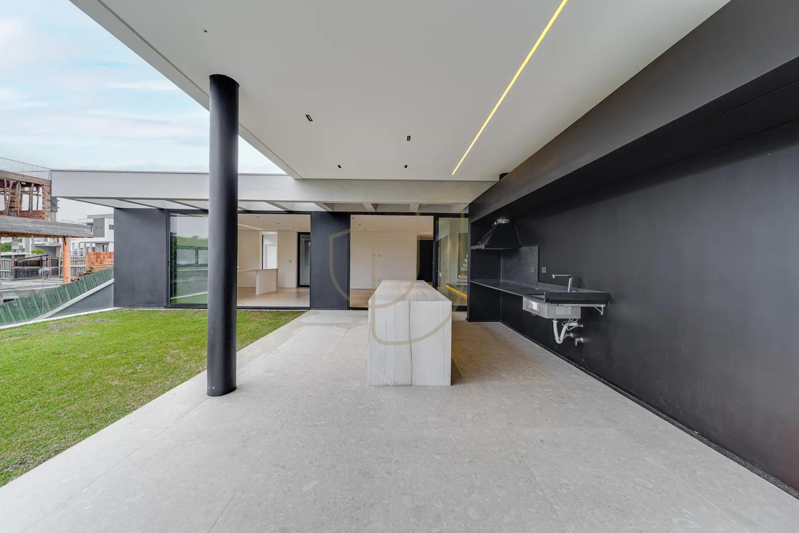 Casa com 4 Su&iacute;tes no Alphaville II  São José dos Campos - 