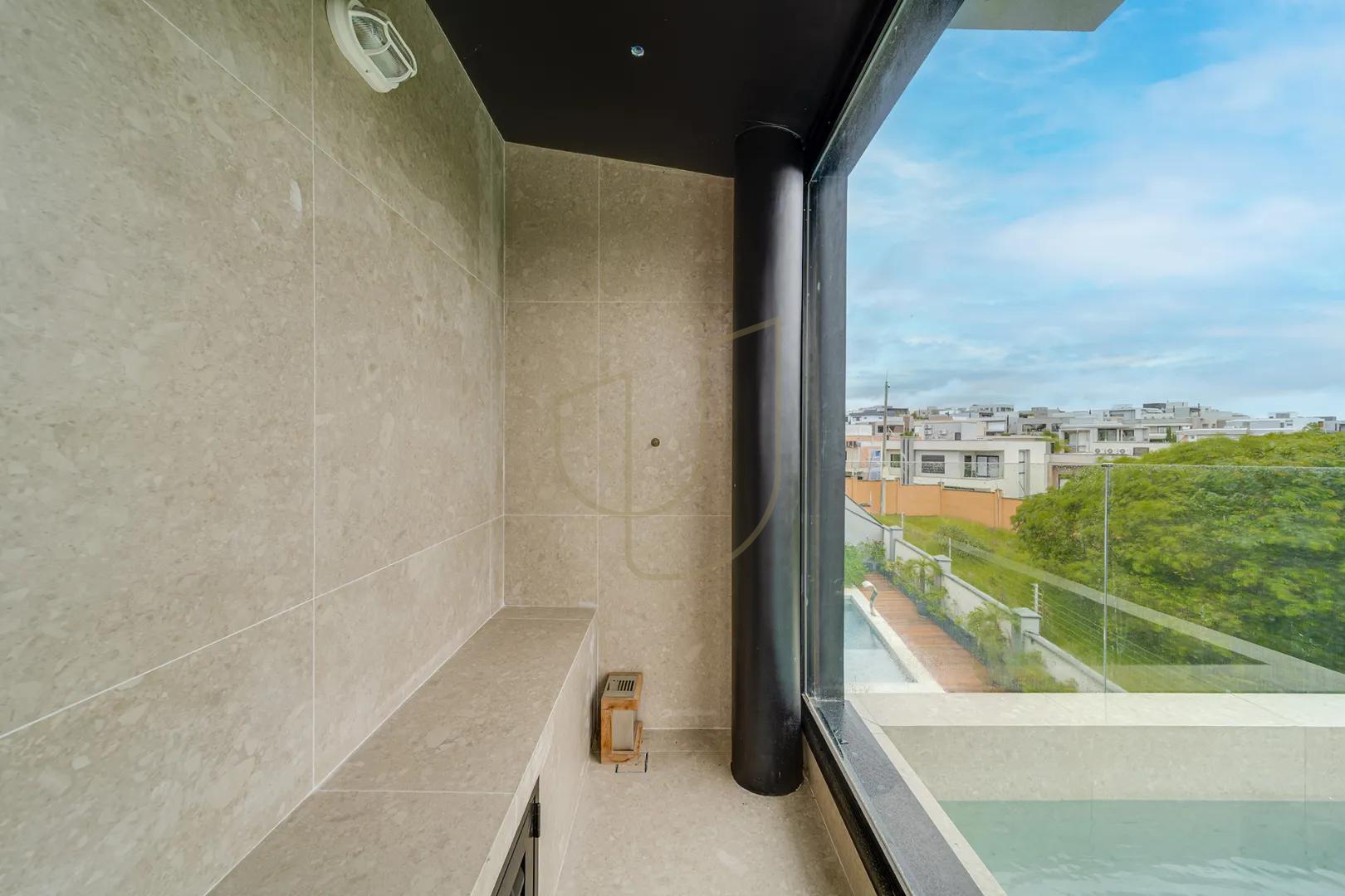 Casa com 4 Su&iacute;tes no Alphaville II  São José dos Campos - 