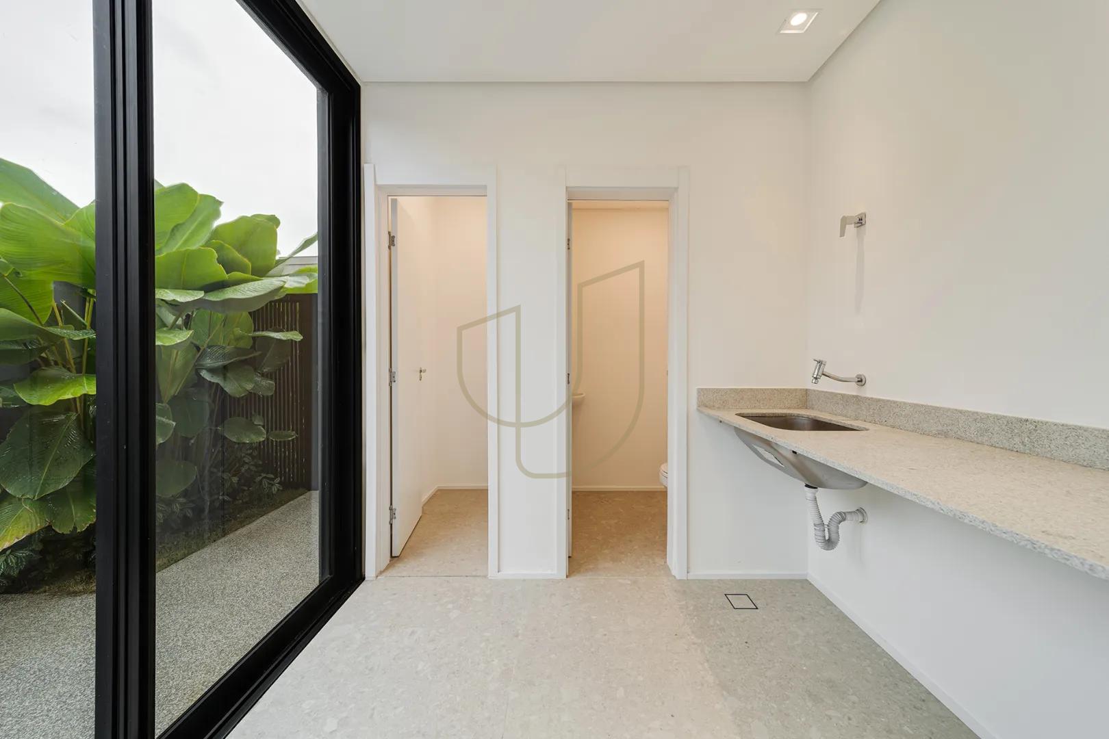 Casa com 4 Su&iacute;tes no Alphaville II  São José dos Campos - 