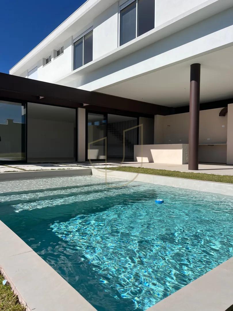 Casa com 4 Su&iacute;tes no Condom&iacute;nio Residencial M&ocirc;naco Avenida Aquarela do Brasil São José dos Campos - 